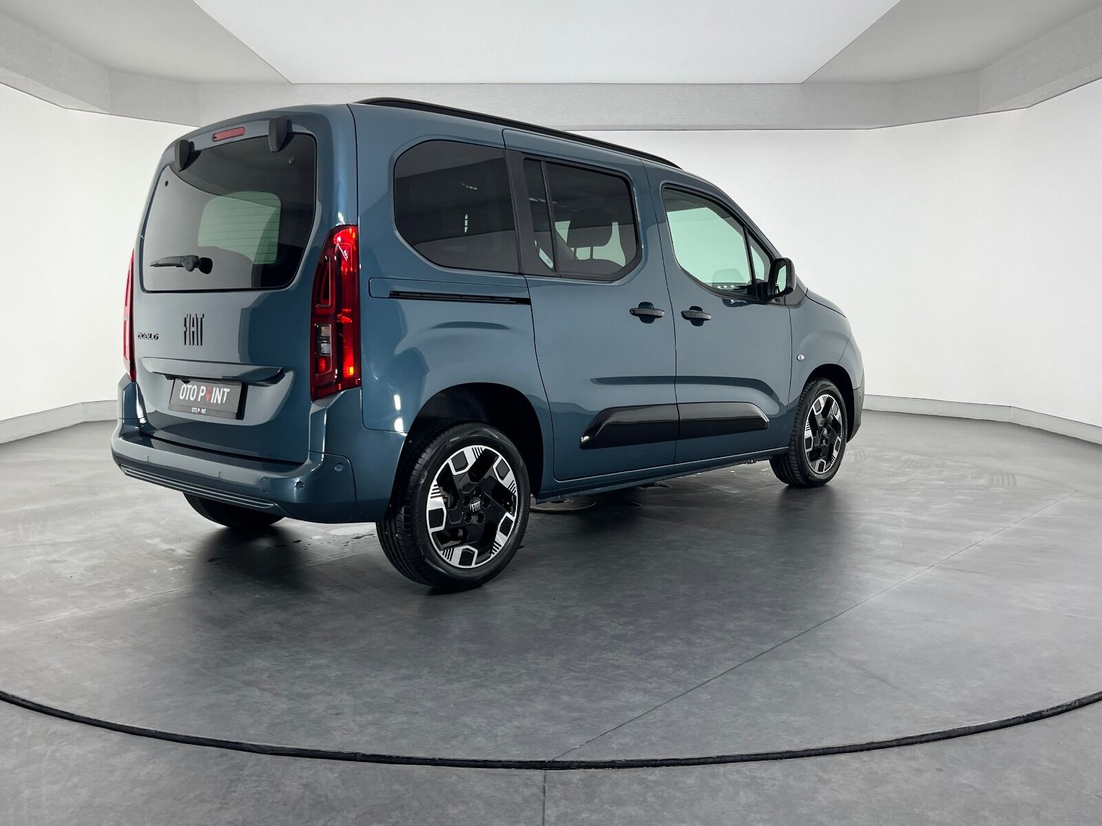 Fiat Doblo Combi 1.5 BlueHDİ Premio Plus - 2025 - Detay