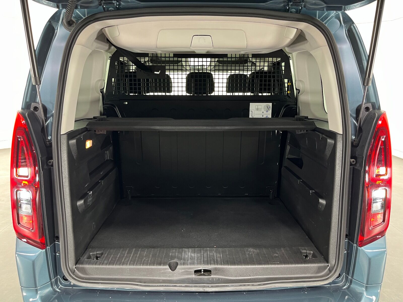 Fiat Doblo Combi 1.5 BlueHDİ Premio Plus - 2025 - Detay
