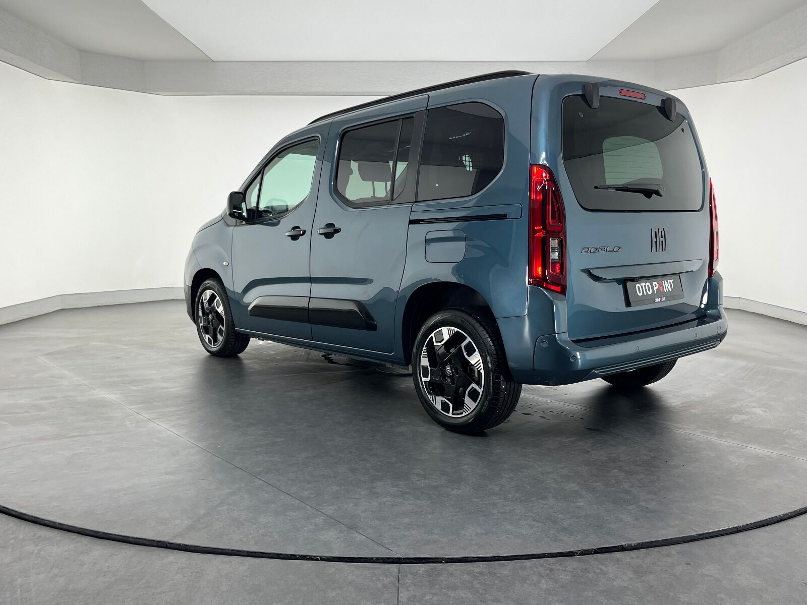 Fiat Doblo Combi 1.5 BlueHDİ Premio Plus - 2025 - Detay