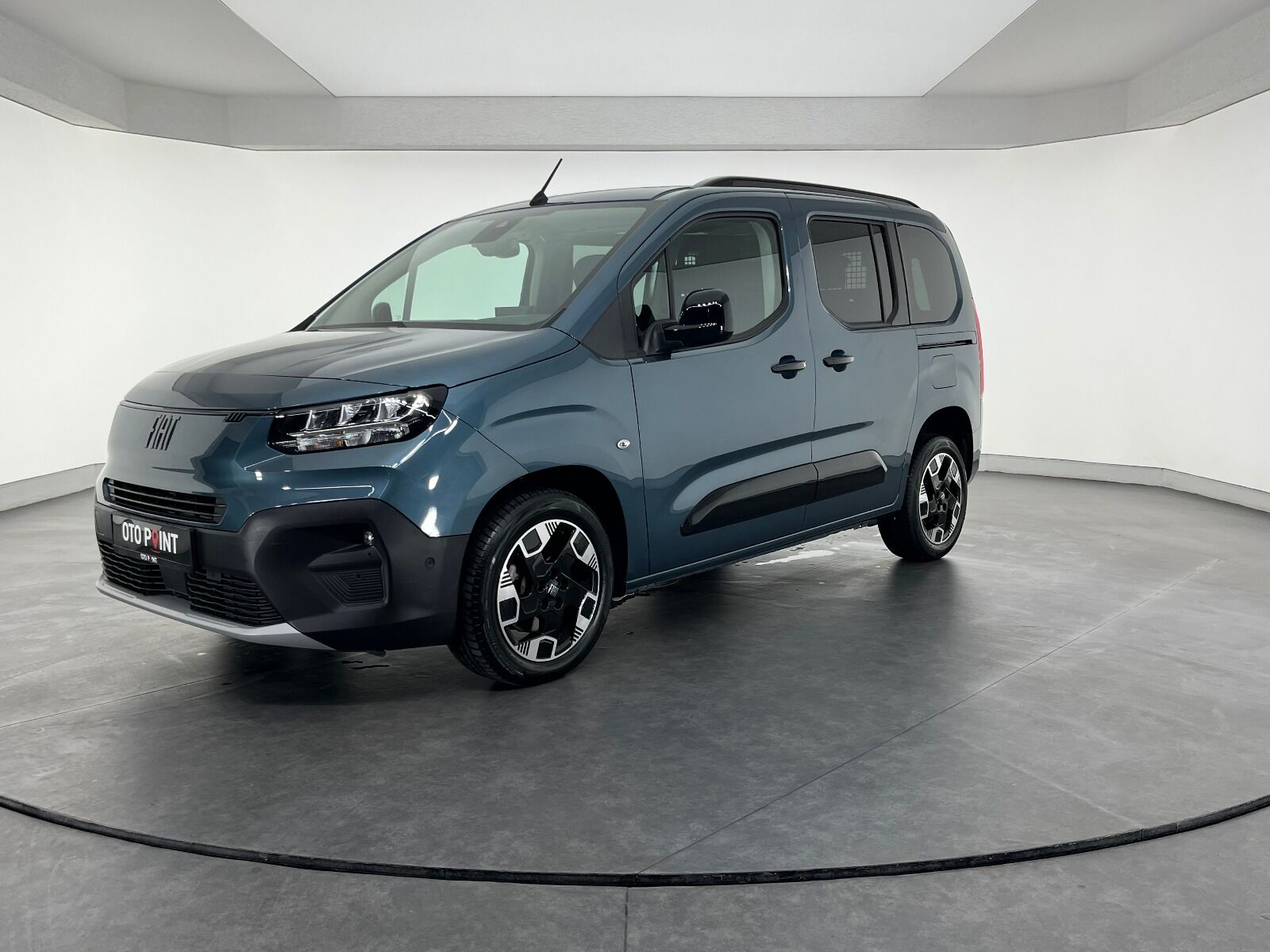 Fiat Doblo Combi 1.5 BlueHDİ Premio Plus - 2025 - Detay