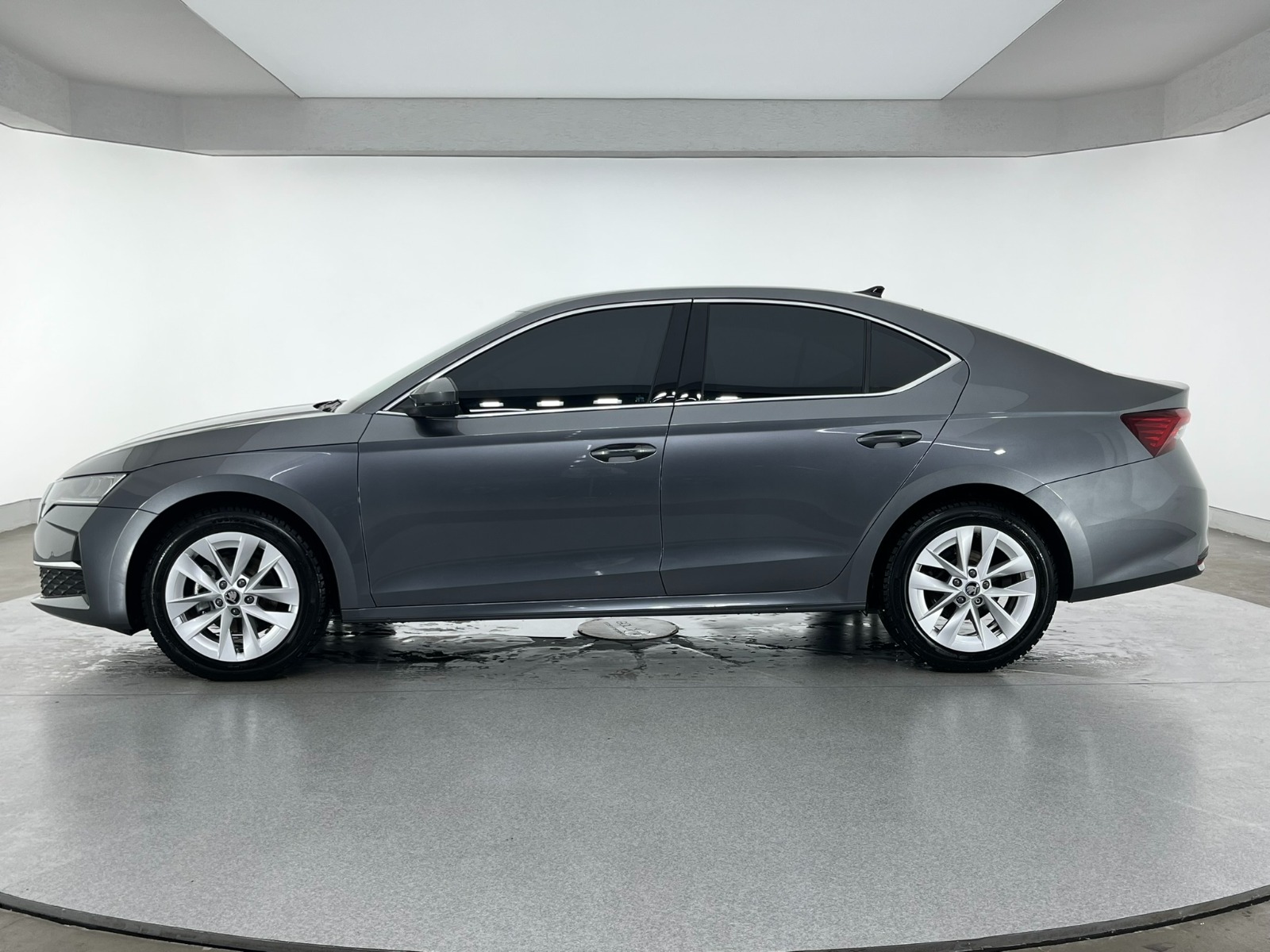 Skoda Octavia Sedan 1.5 TSI mHEV Premium DSG - 2025 - Detay