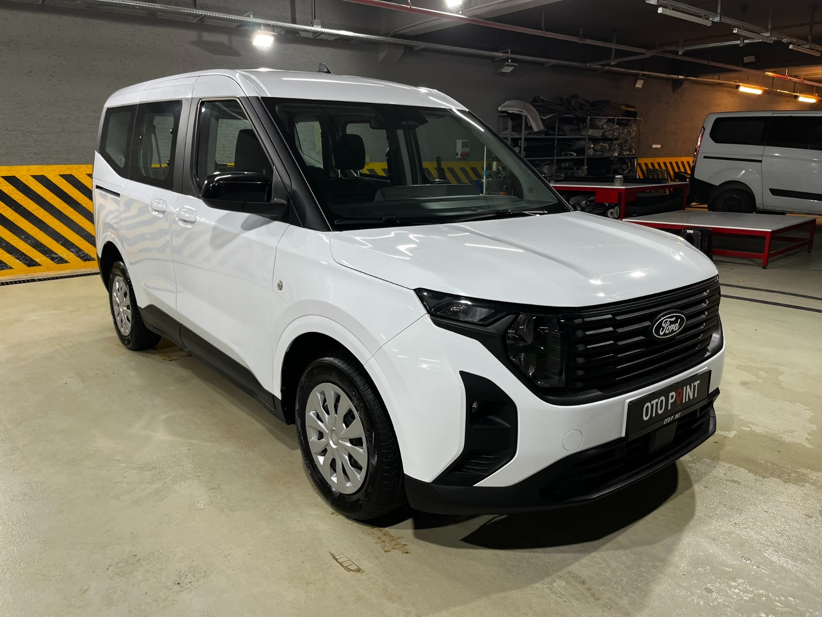 Ford Tourneo Courier Kombi 1.5 EcoBlue Deluxe - 2024