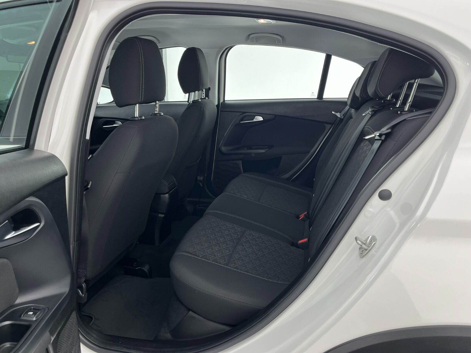 Fiat Egea Cross 1.6 MultiJet Urban GSR Traction+ DCT - 2024 - Detay