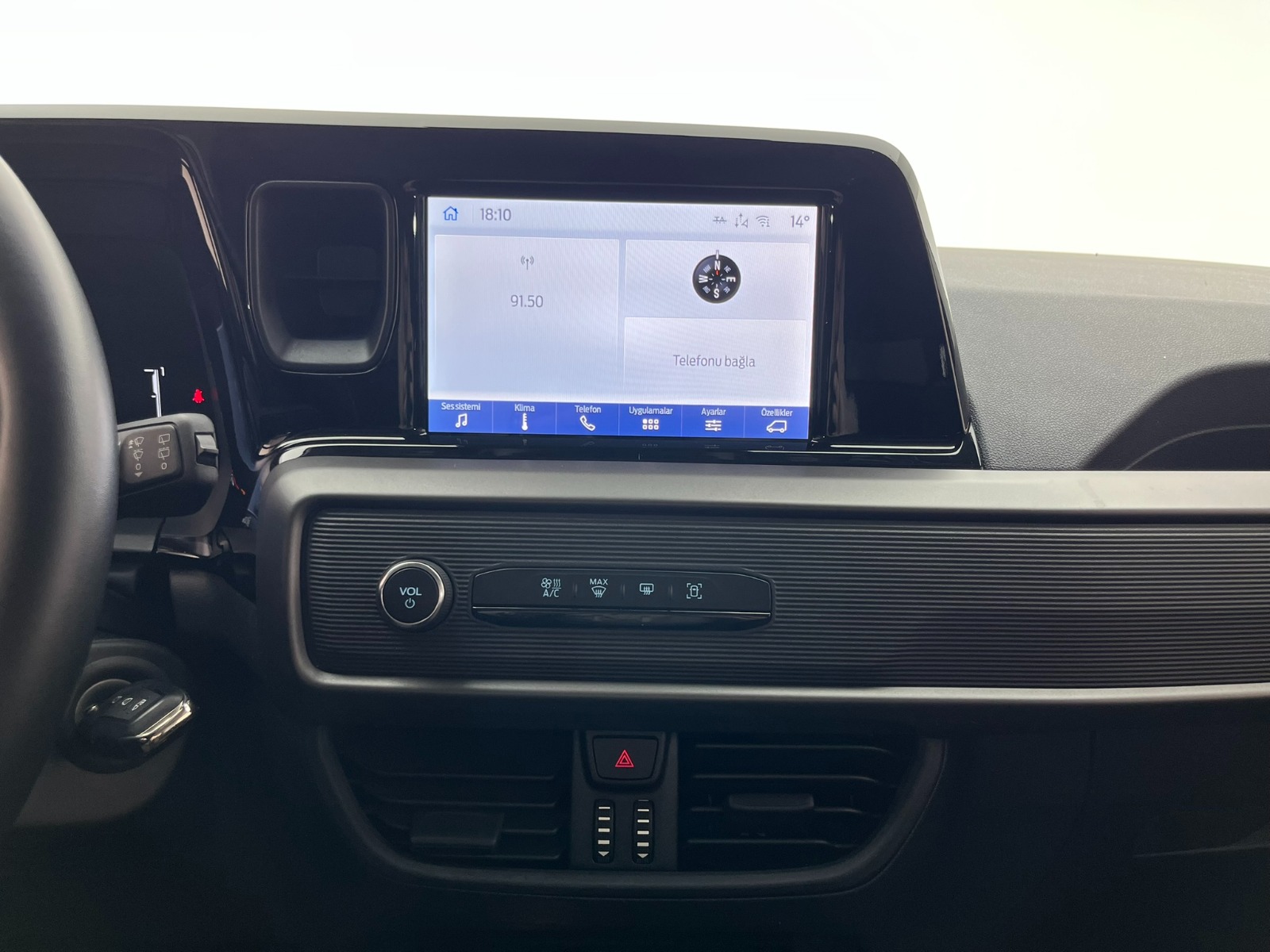 Ford Tourneo Courier Kombi 1.5 EcoBlue Deluxe - 2024 - Detay