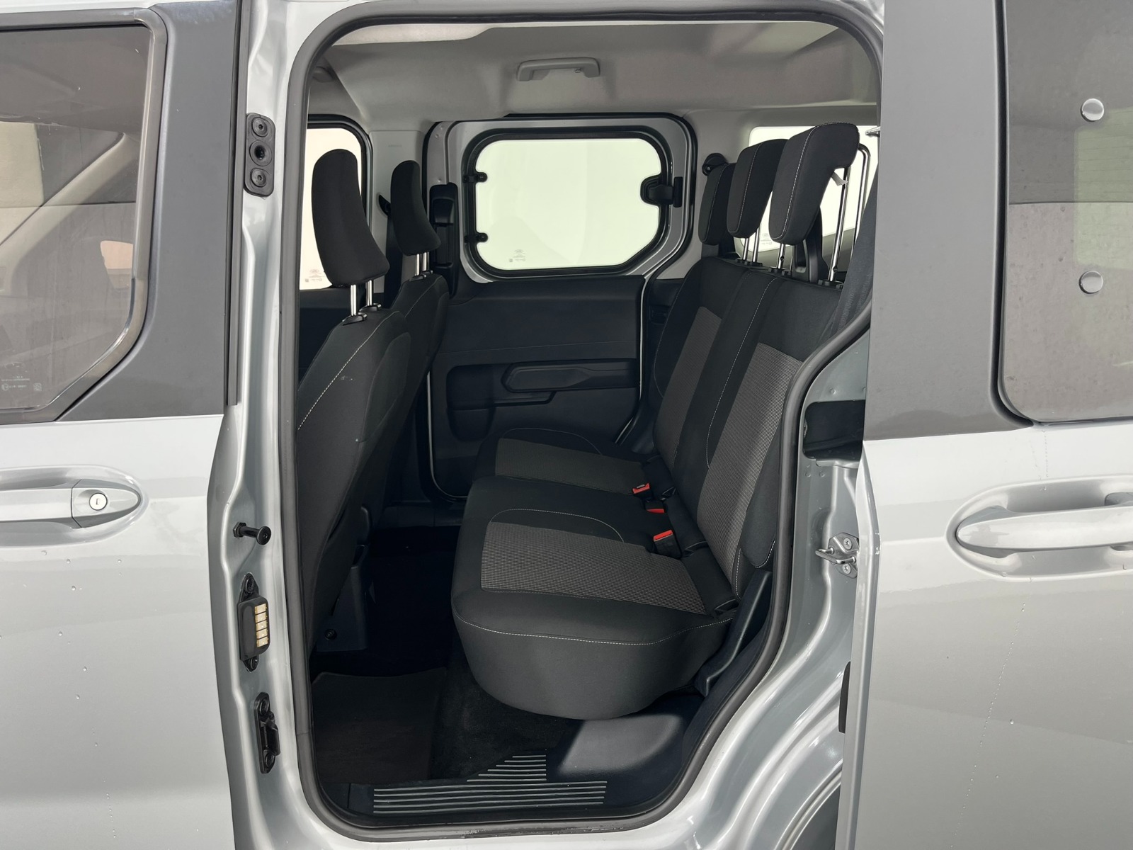 Ford Tourneo Courier Kombi 1.5 EcoBlue Deluxe - 2024 - Detay