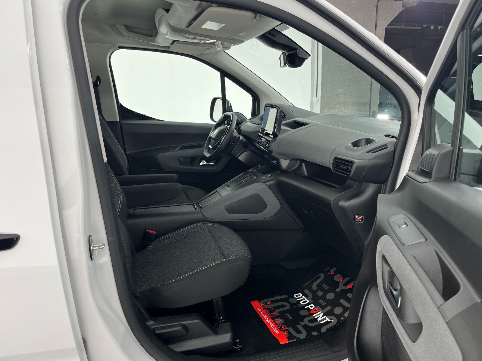 Peugeot Rifter 1.5 BlueHDI Allure EAT8 - 2025 - Detay