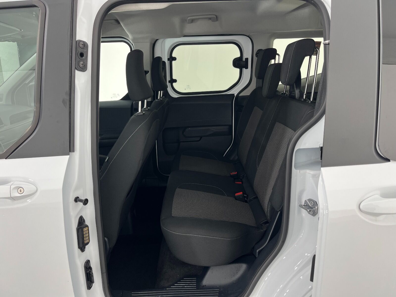 Ford Tourneo Courier Kombi 1.5 EcoBlue Deluxe - 2025 - Detay