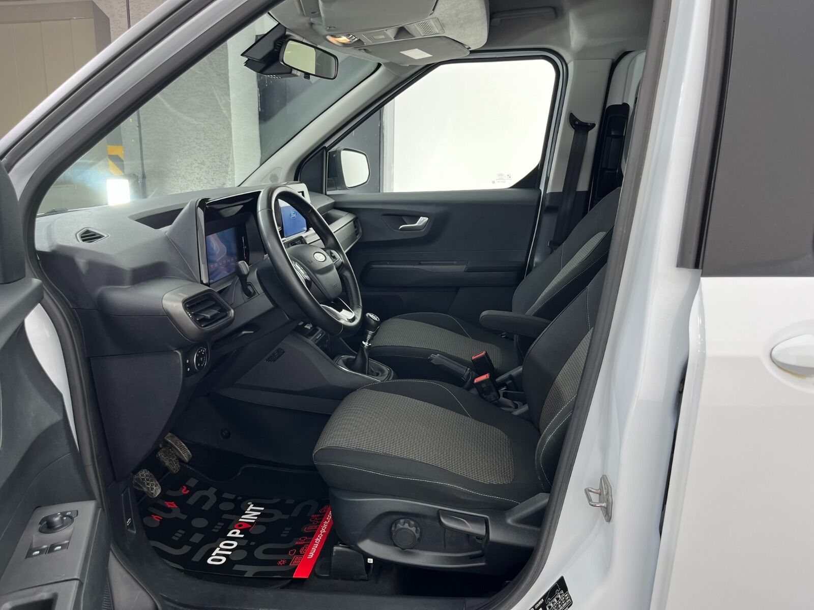 Ford Tourneo Courier Kombi 1.5 EcoBlue Deluxe - 2024 - Detay