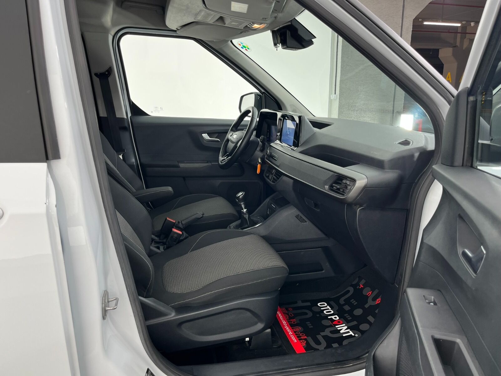 Ford Tourneo Courier Kombi 1.5 EcoBlue Deluxe - 2024 - Detay