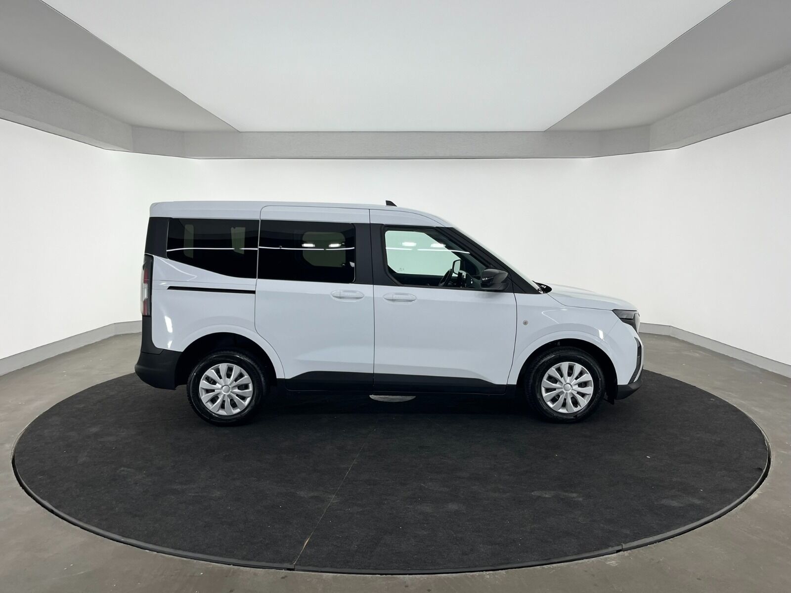 Ford Tourneo Courier Kombi 1.5 EcoBlue Deluxe - 2024 - Detay