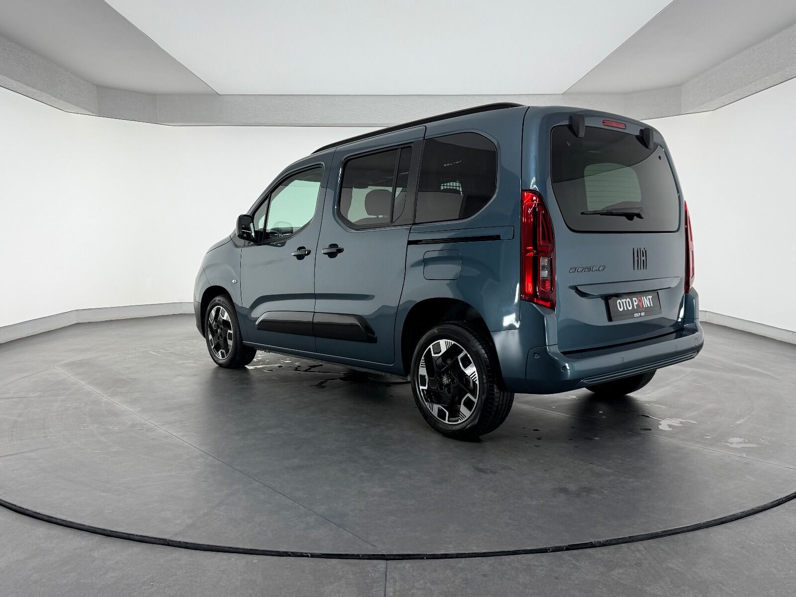 Fiat Doblo Combi 1.5 BlueHDİ Premio Plus - 2026 - Detay