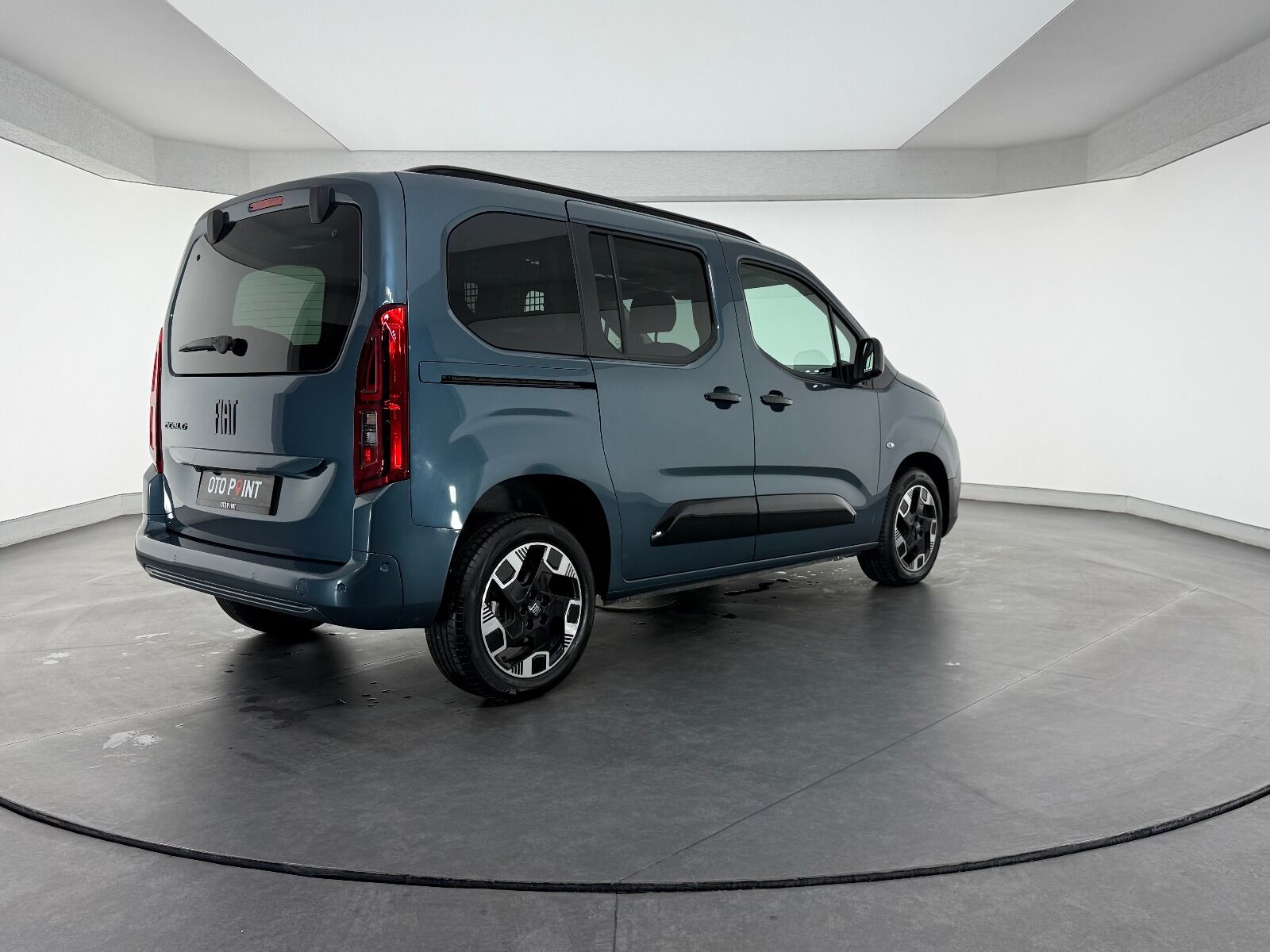 Fiat Doblo Combi 1.5 BlueHDİ Premio Plus - 2026 - Detay