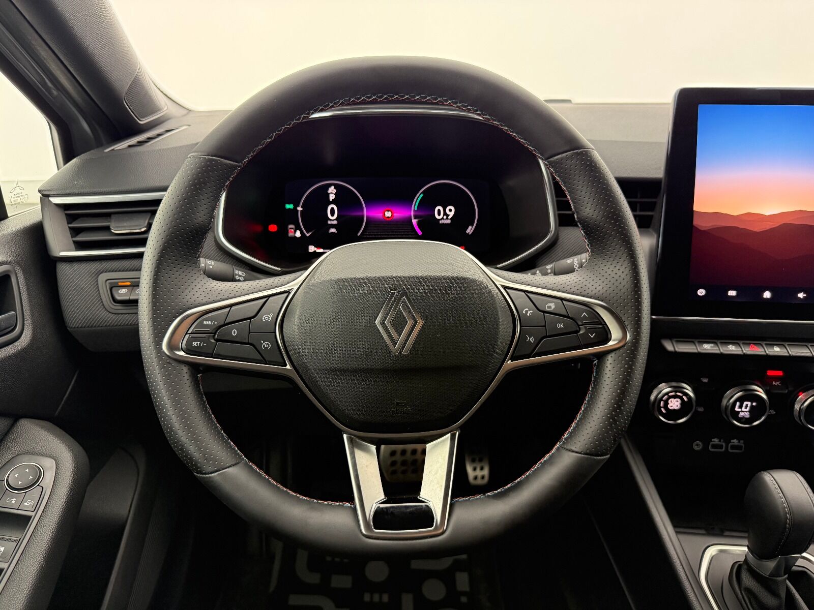 Renault Clio 1.0 TCE Techno Esprit Alpine X-Tronic - 2025 - Detay