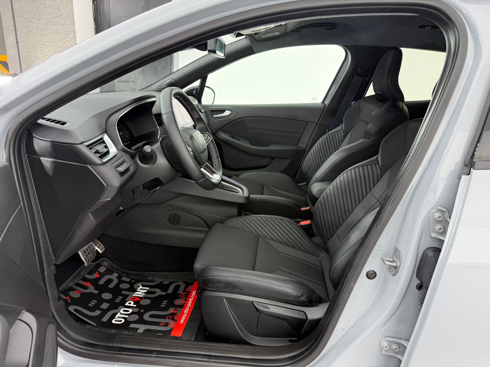 Renault Clio 1.0 TCE Techno Esprit Alpine X-Tronic - 2025 - Detay