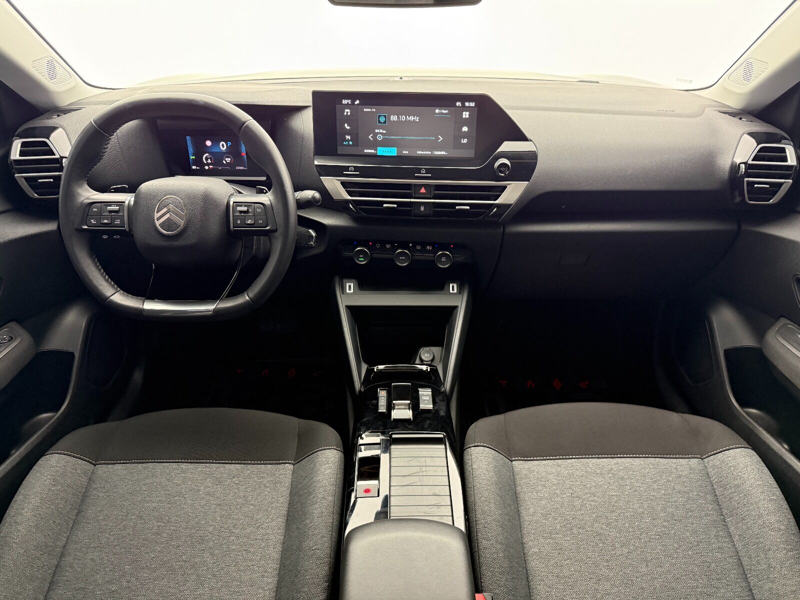 Citroen C4 X 1.2 Puretech You EAT8 - 2025 - Detay