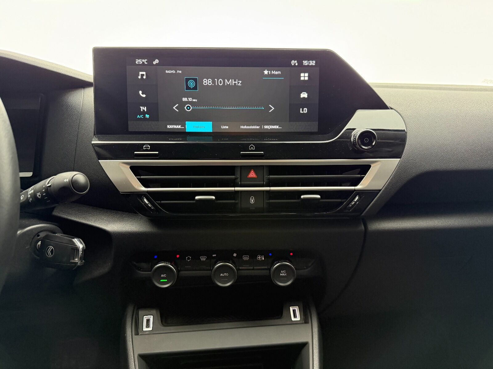 Citroen C4 X 1.2 Puretech You EAT8 - 2025 - Detay
