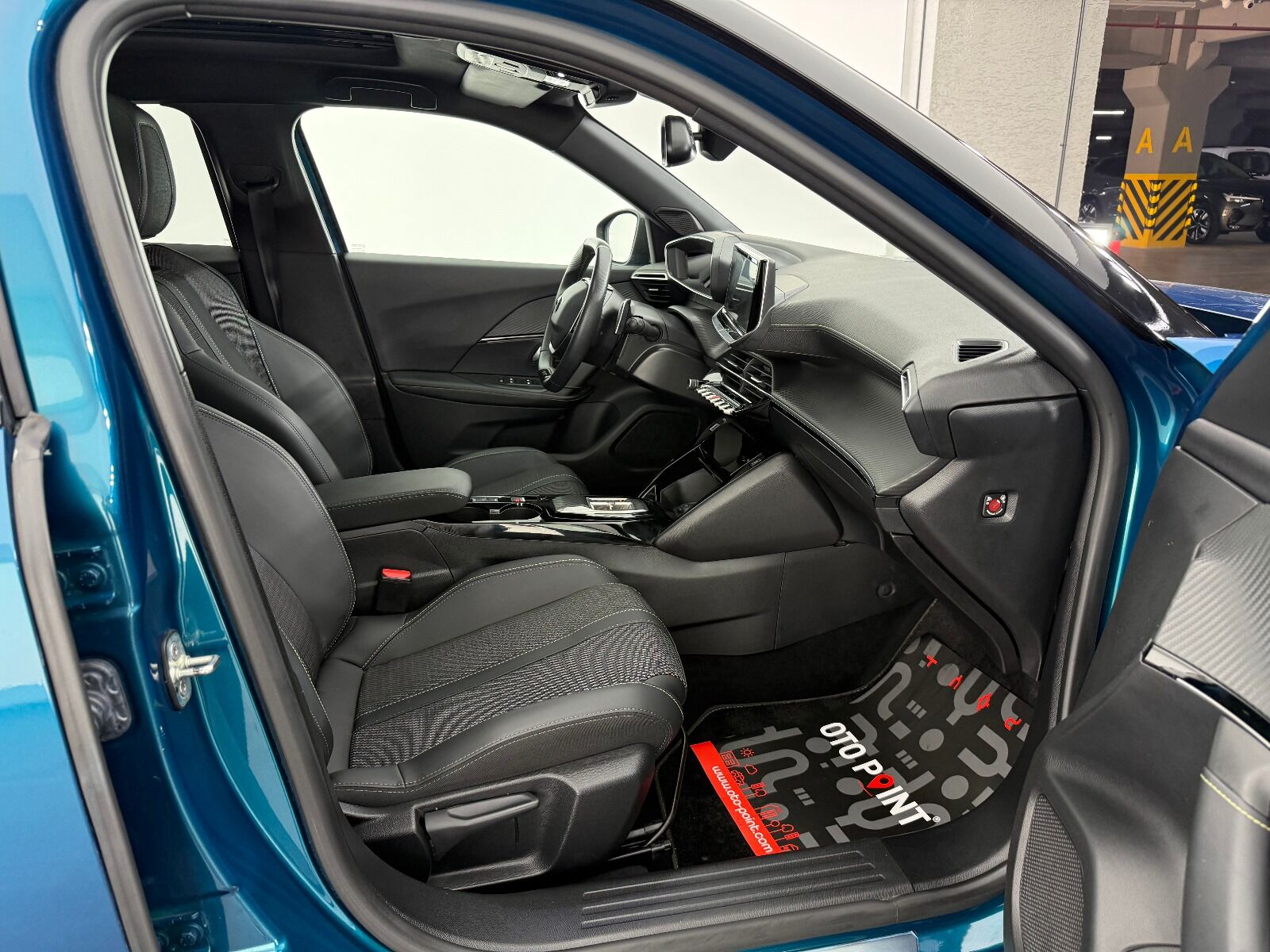 Peugeot 2008 1.2 PureTech GT EAT8 - 2025 - Detay