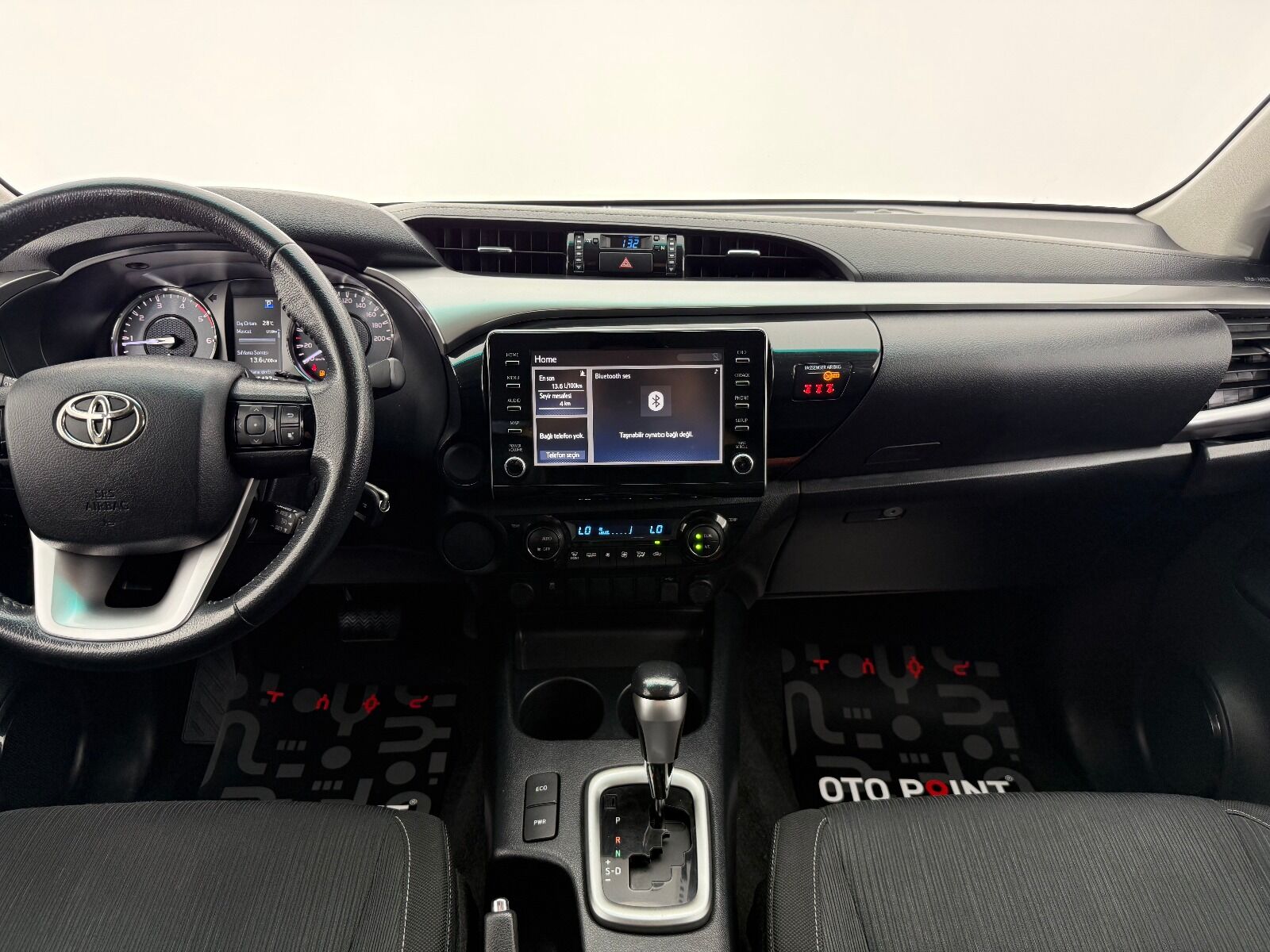 Toyota Hilux Hi-Lux 2.4 D-4D 4x2 Adventure Otomatik - 2022 - Detay
