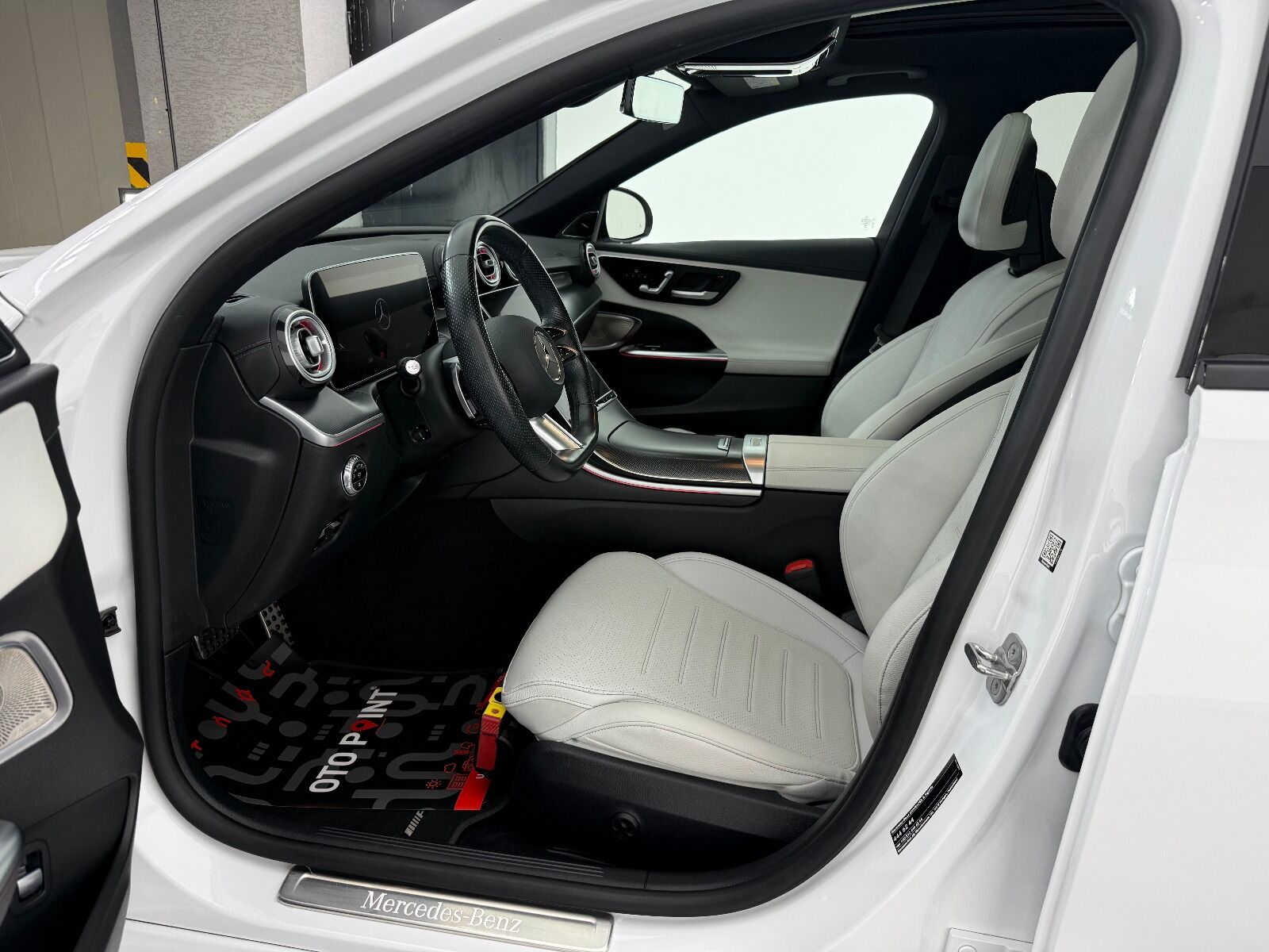 Mercedes-Benz C Serisi C 200 4Matic AMG 9G-Tronic - 2023 - Detay