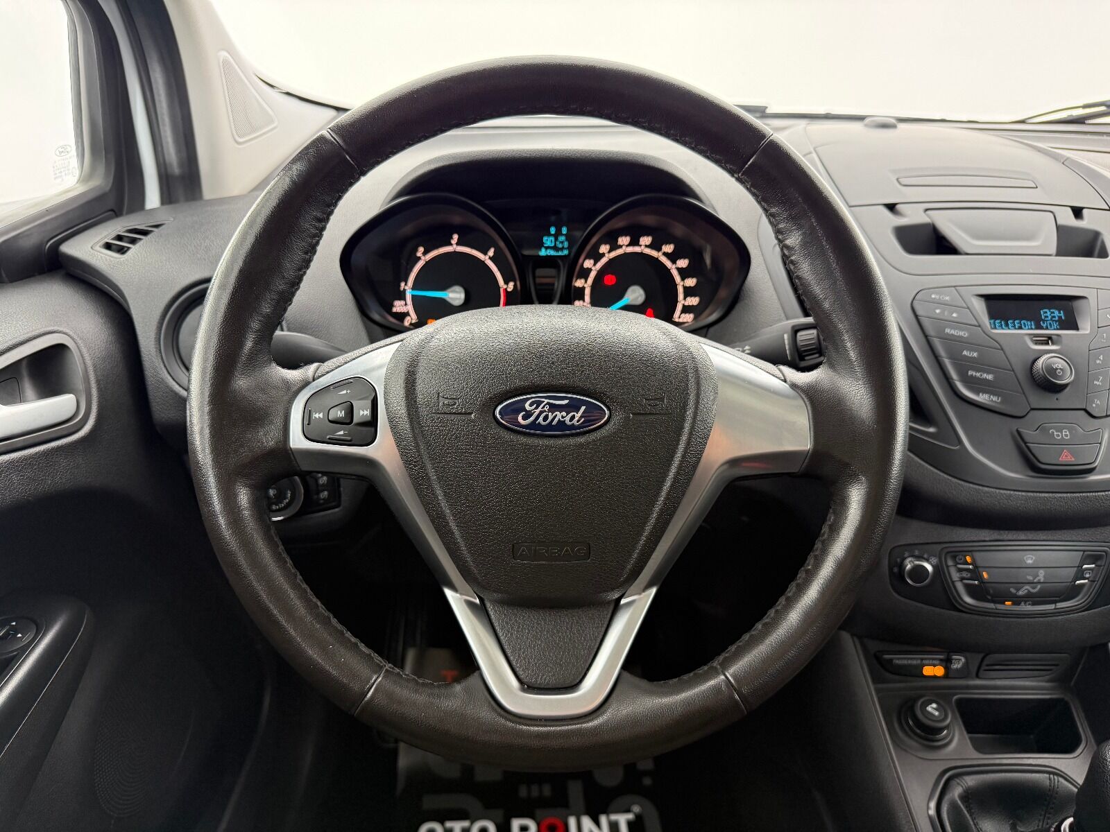 Ford Tourneo Courier 1.5 TDCI Deluxe - 2023 - Detay