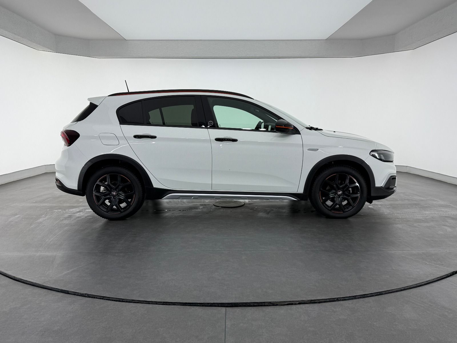 Fiat Egea Cross 1.6 MultiJet Limited GSR DCT TRCN+ - 2025 - Detay
