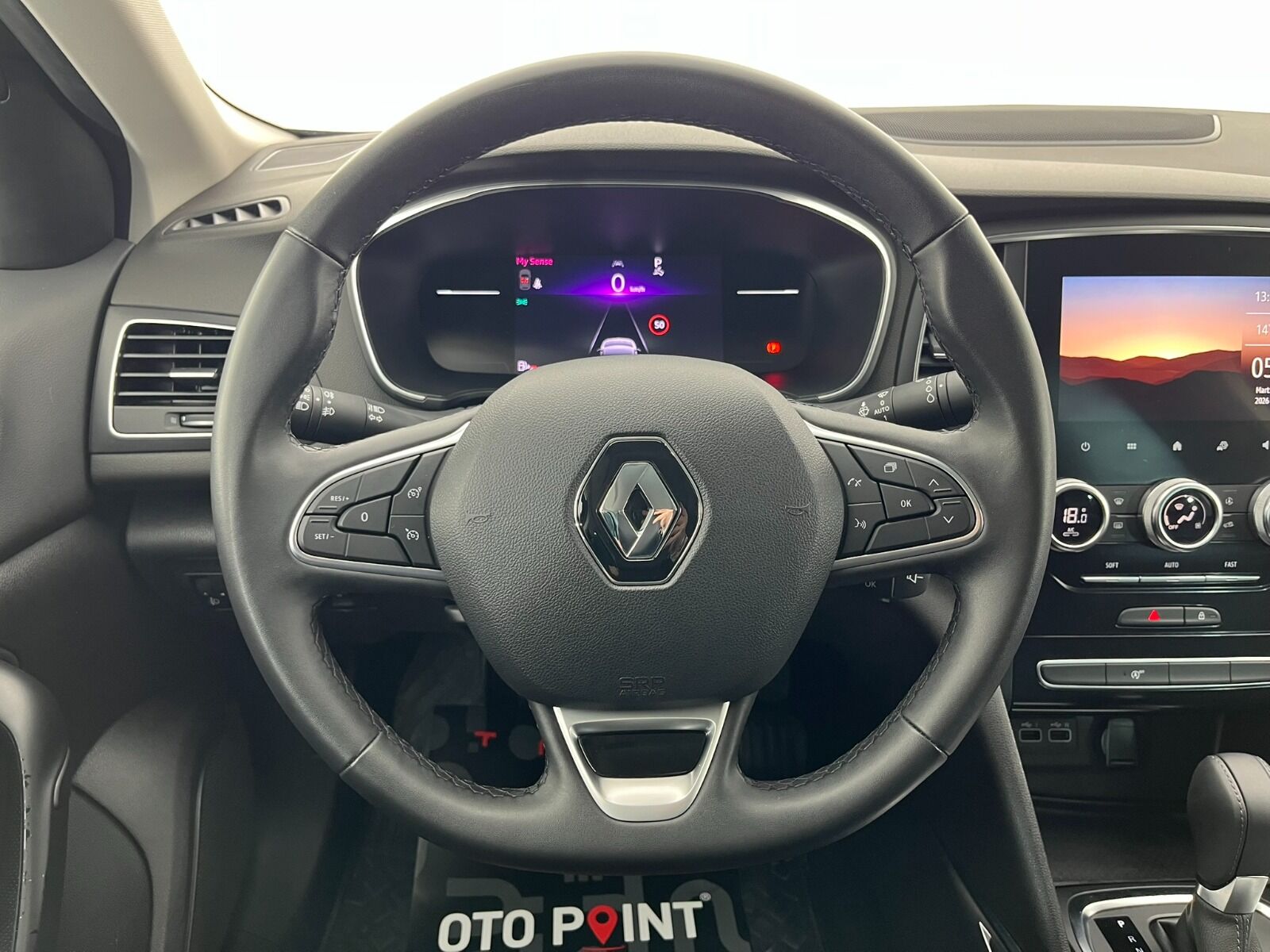 Renault Megane Sedan 1.5 Blue DCI Icon EDC - 2024 - Detay