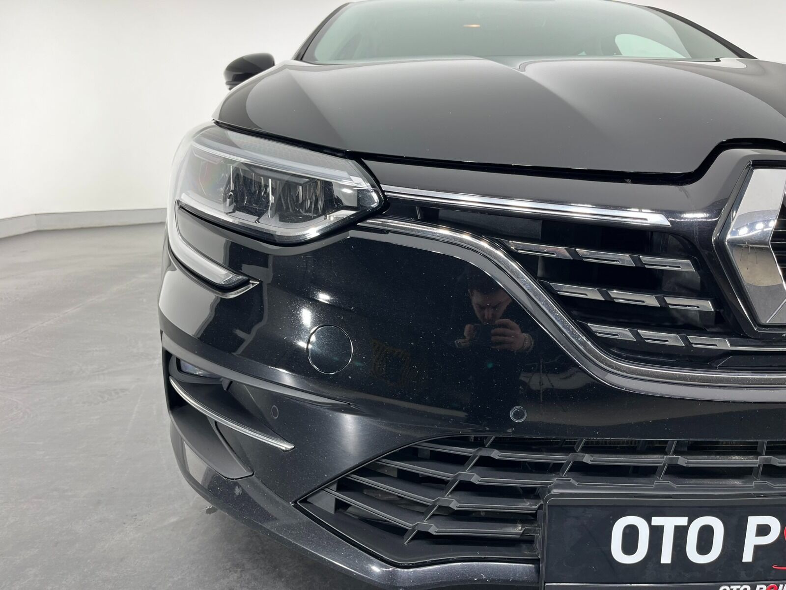 Renault Megane Sedan 1.5 Blue DCI Icon EDC - 2024 - Detay