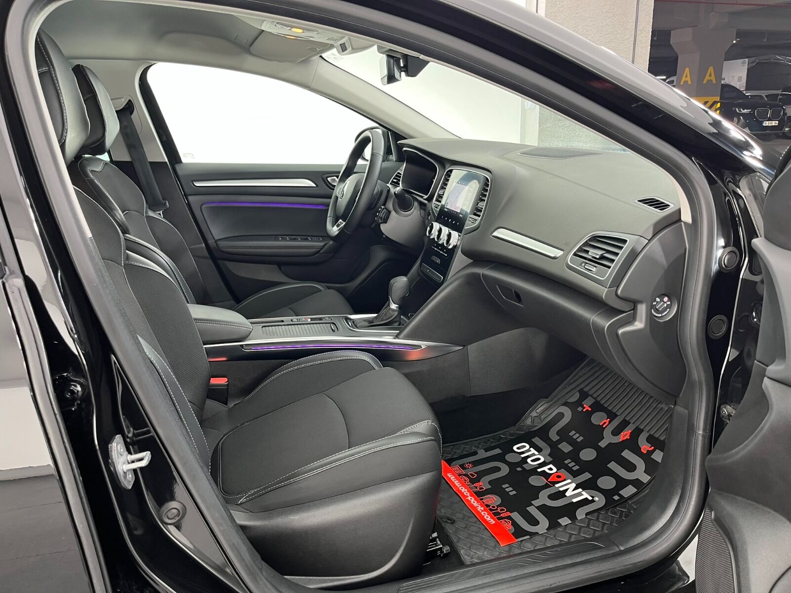 Renault Megane Sedan 1.5 Blue DCI Icon EDC - 2024 - Detay