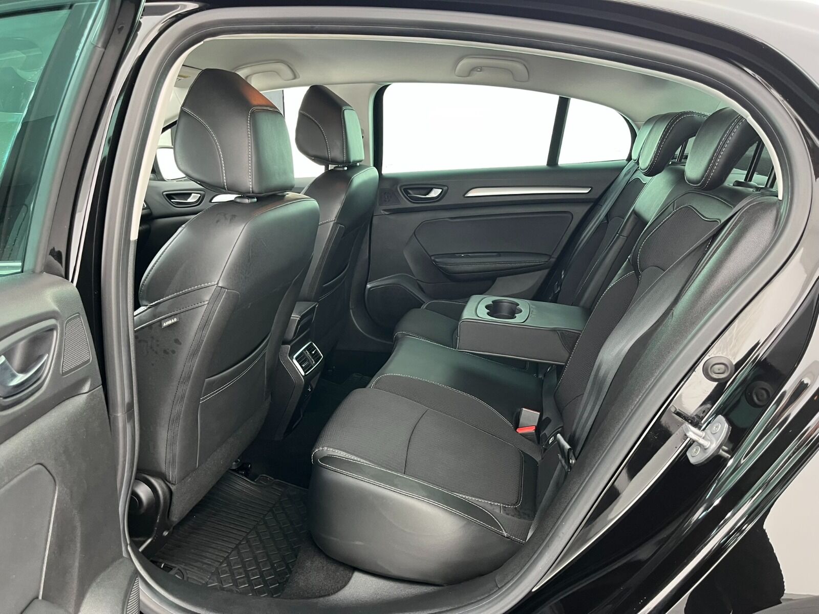 Renault Megane Sedan 1.5 Blue DCI Icon EDC - 2024 - Detay