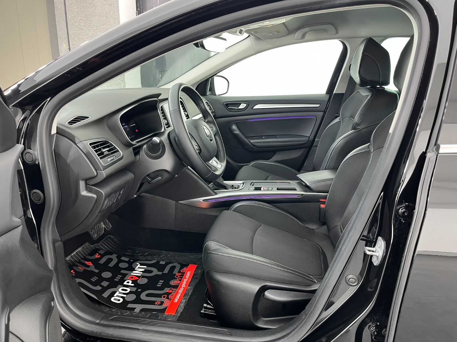 Renault Megane Sedan 1.5 Blue DCI Icon EDC - 2024 - Detay