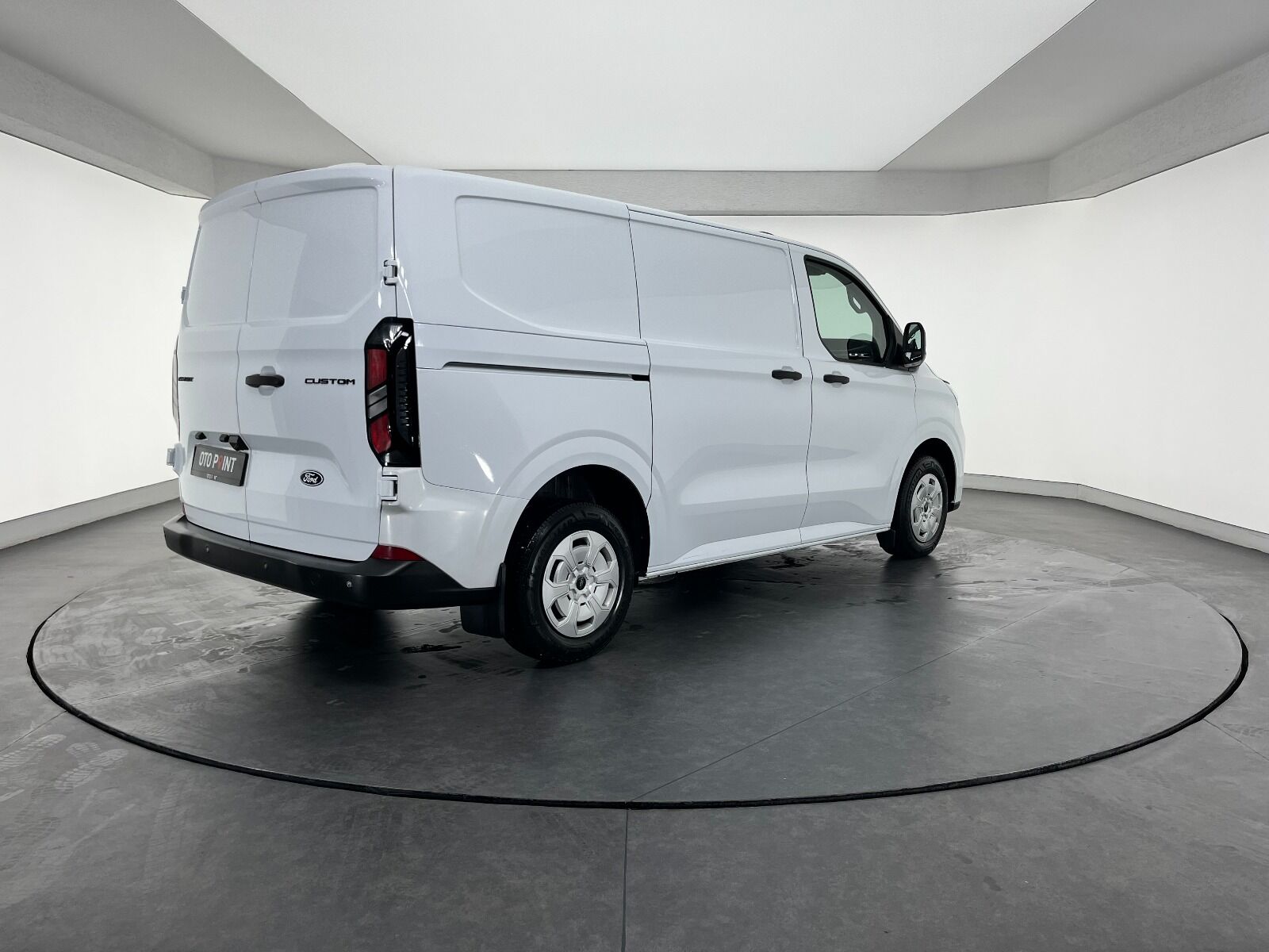 Ford Transit Custom 2.0 EcoBlue UPG 320 S Deluxe - 2024 - Detay