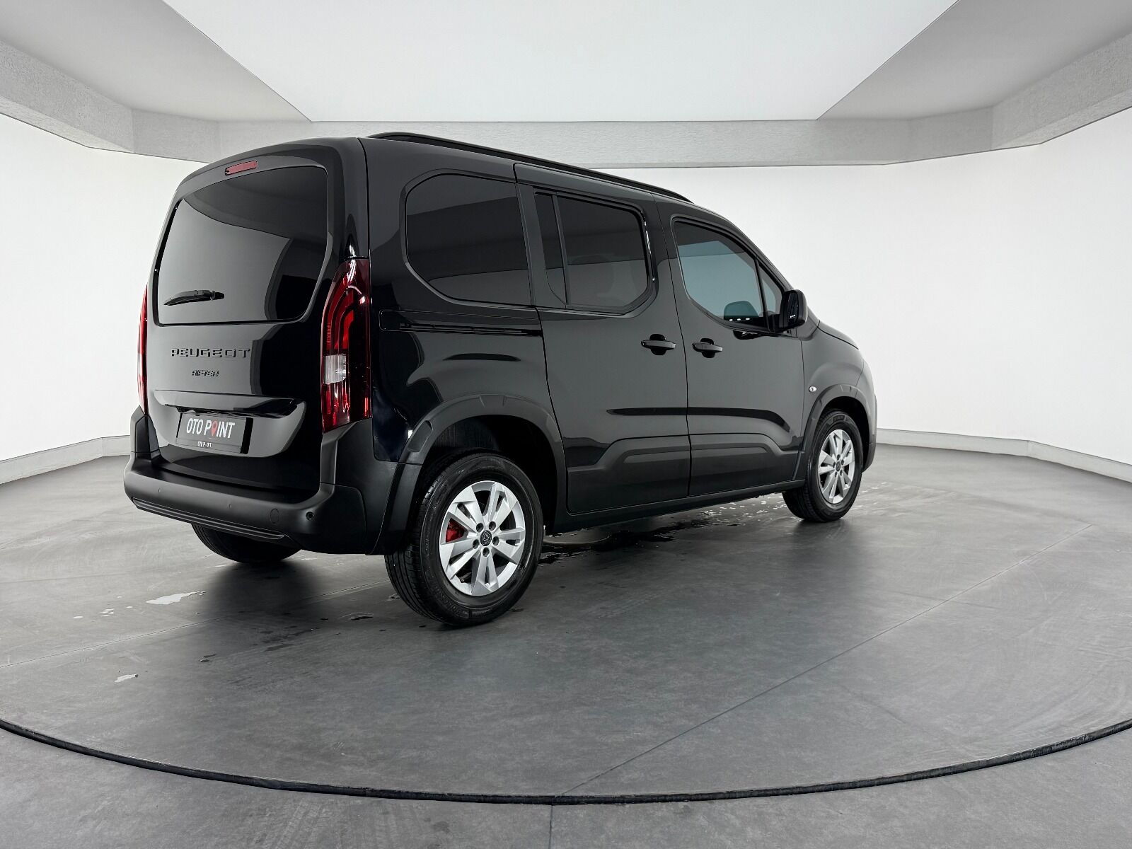 Peugeot Rifter 1.5 BlueHDI Allure EAT8 - 2026 - Detay