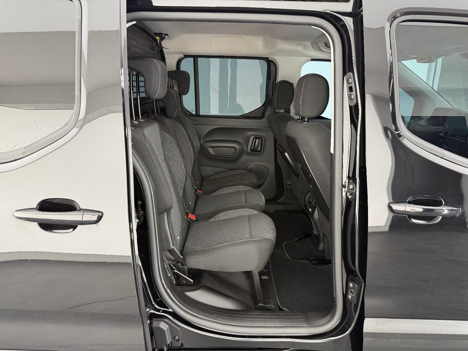 Peugeot Rifter 1.5 BlueHDI Allure EAT8 - 2026 - Detay