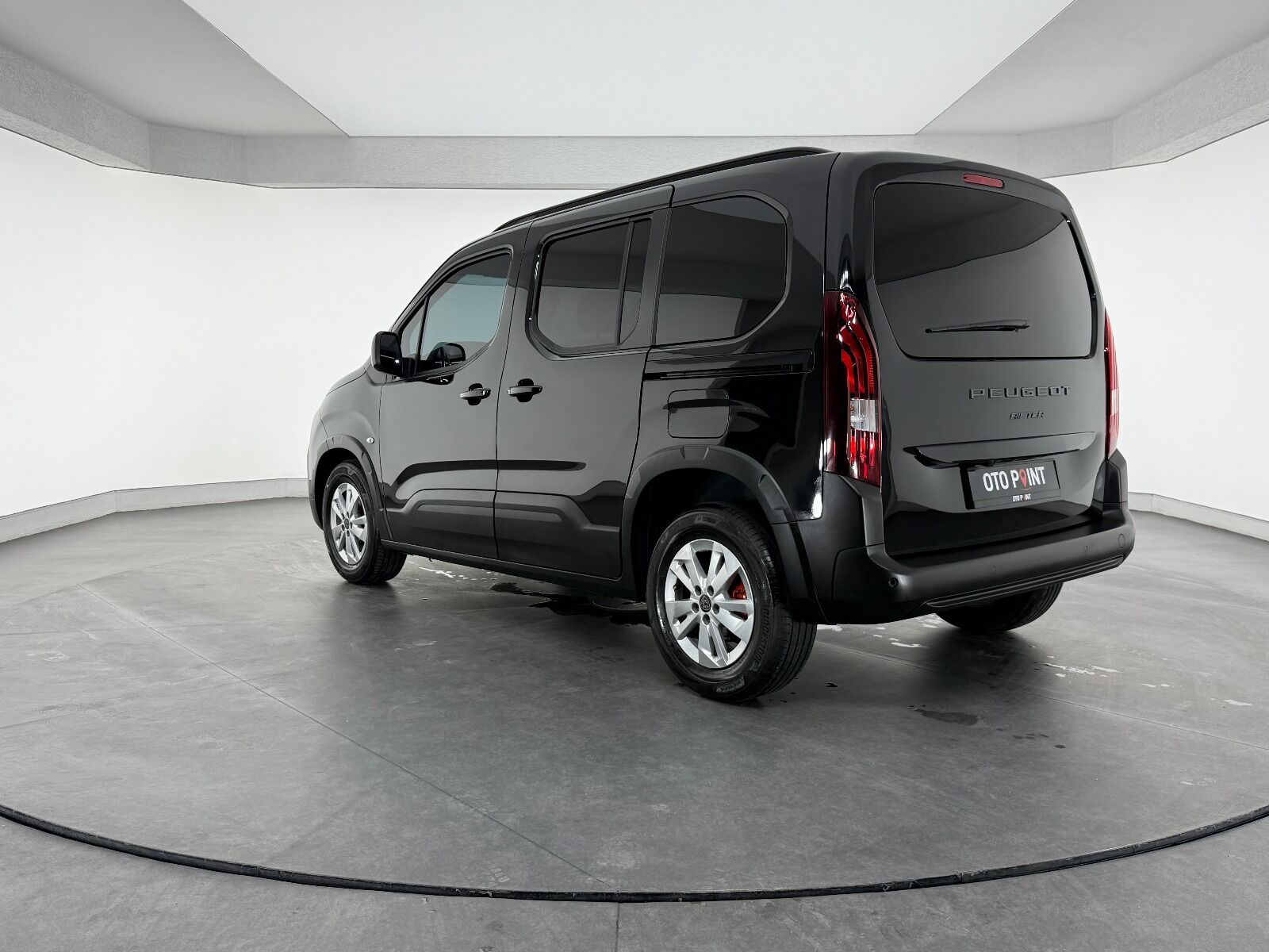 Peugeot Rifter 1.5 BlueHDI Allure EAT8 - 2026 - Detay