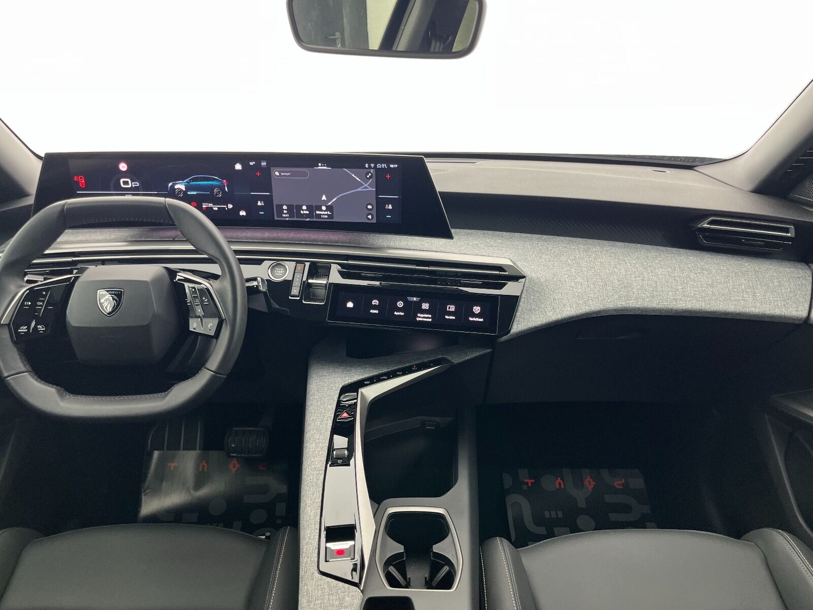 Peugeot 3008 1.2 Hybrid Allure e-DCS6 - 2025 - Detay