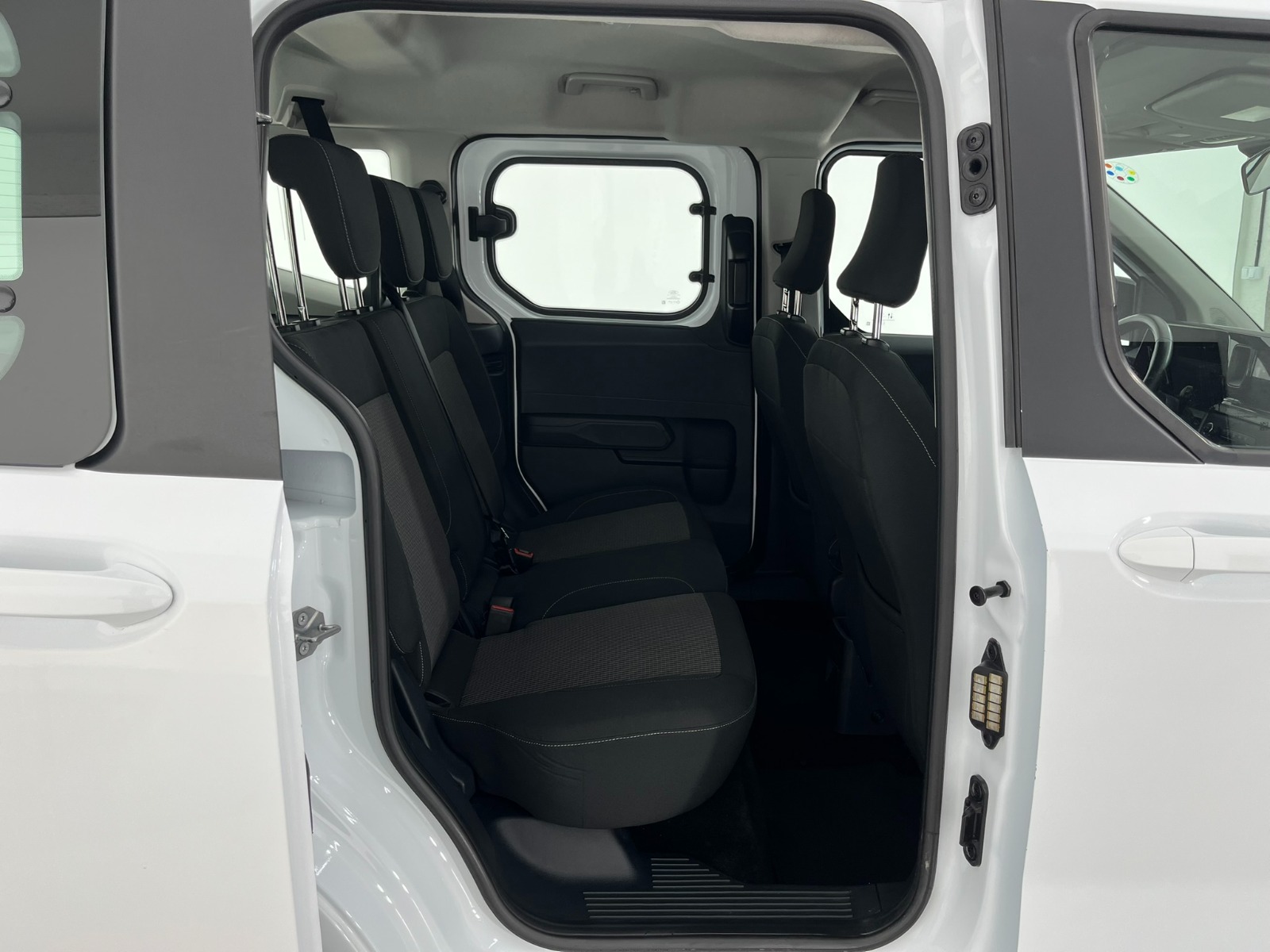 Ford Tourneo Courier Kombi 1.5 EcoBlue Deluxe - 2024 - Detay