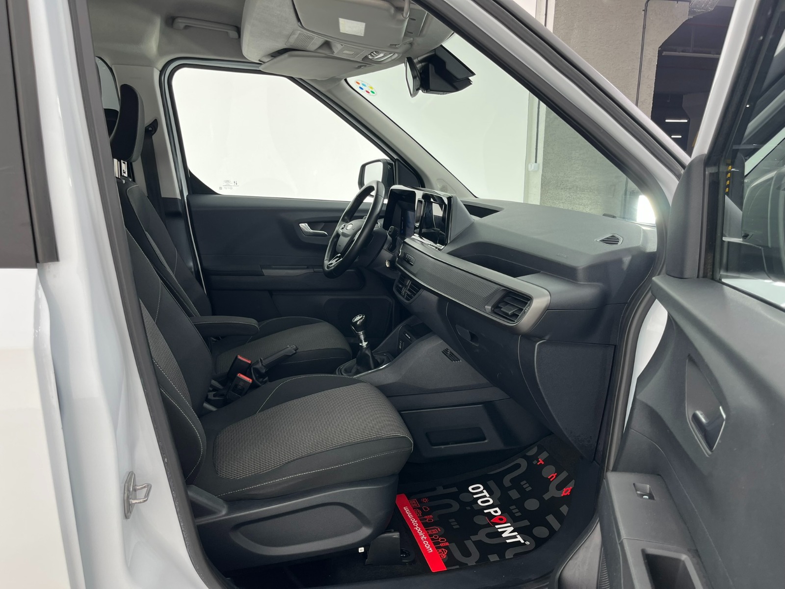 Ford Tourneo Courier Kombi 1.5 EcoBlue Deluxe - 2024 - Detay