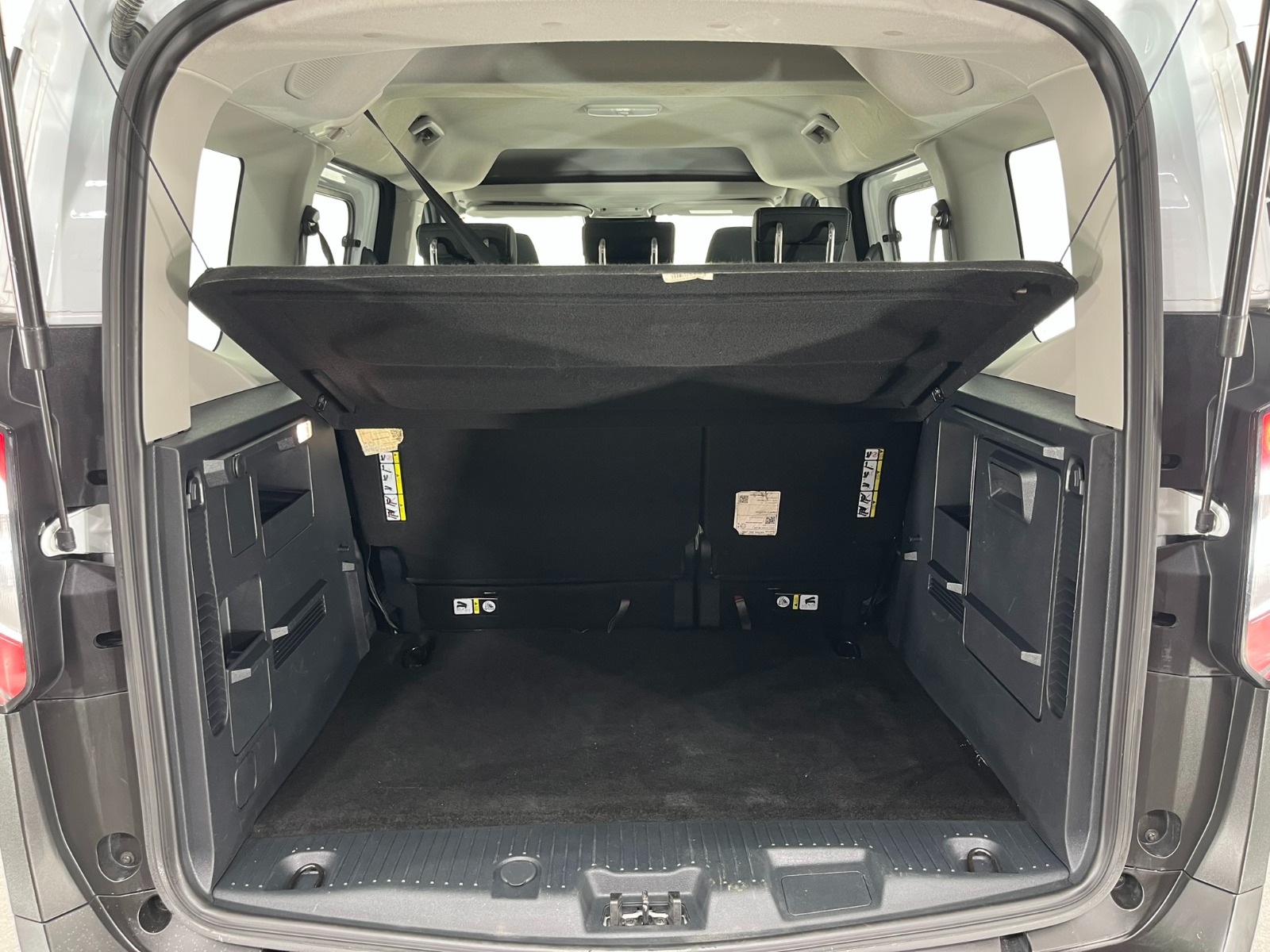 Ford Tourneo Courier Kombi 1.5 EcoBlue Deluxe - 2024 - Detay