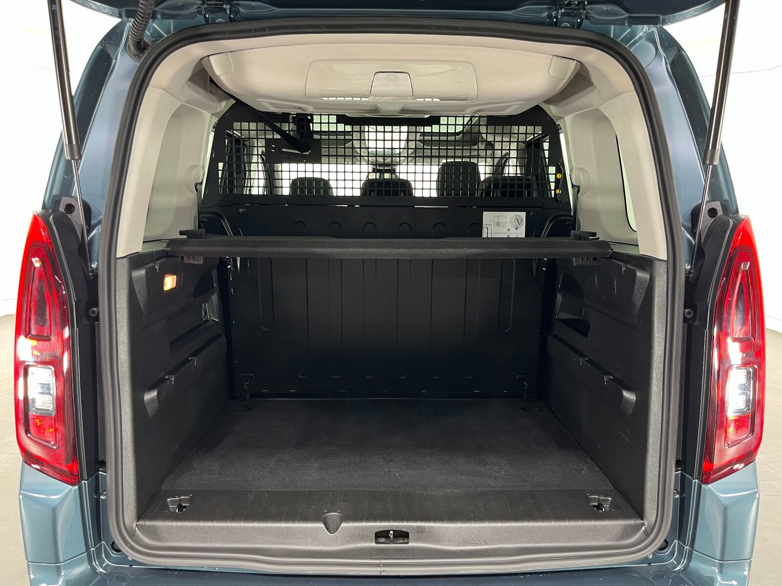 Fiat Doblo Combi 1.5 BlueHDİ Premio Plus - 2025 - Detay