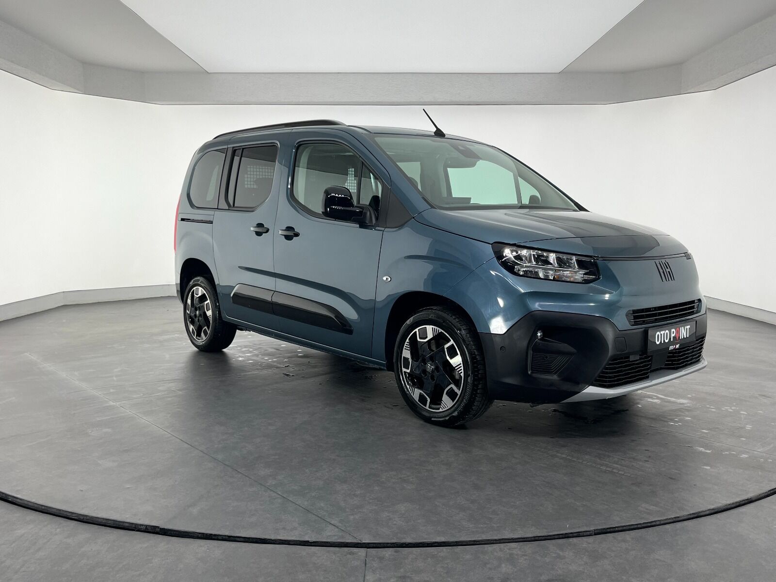 Fiat Doblo Combi 1.5 BlueHDİ Premio Plus - 2025 - Detay