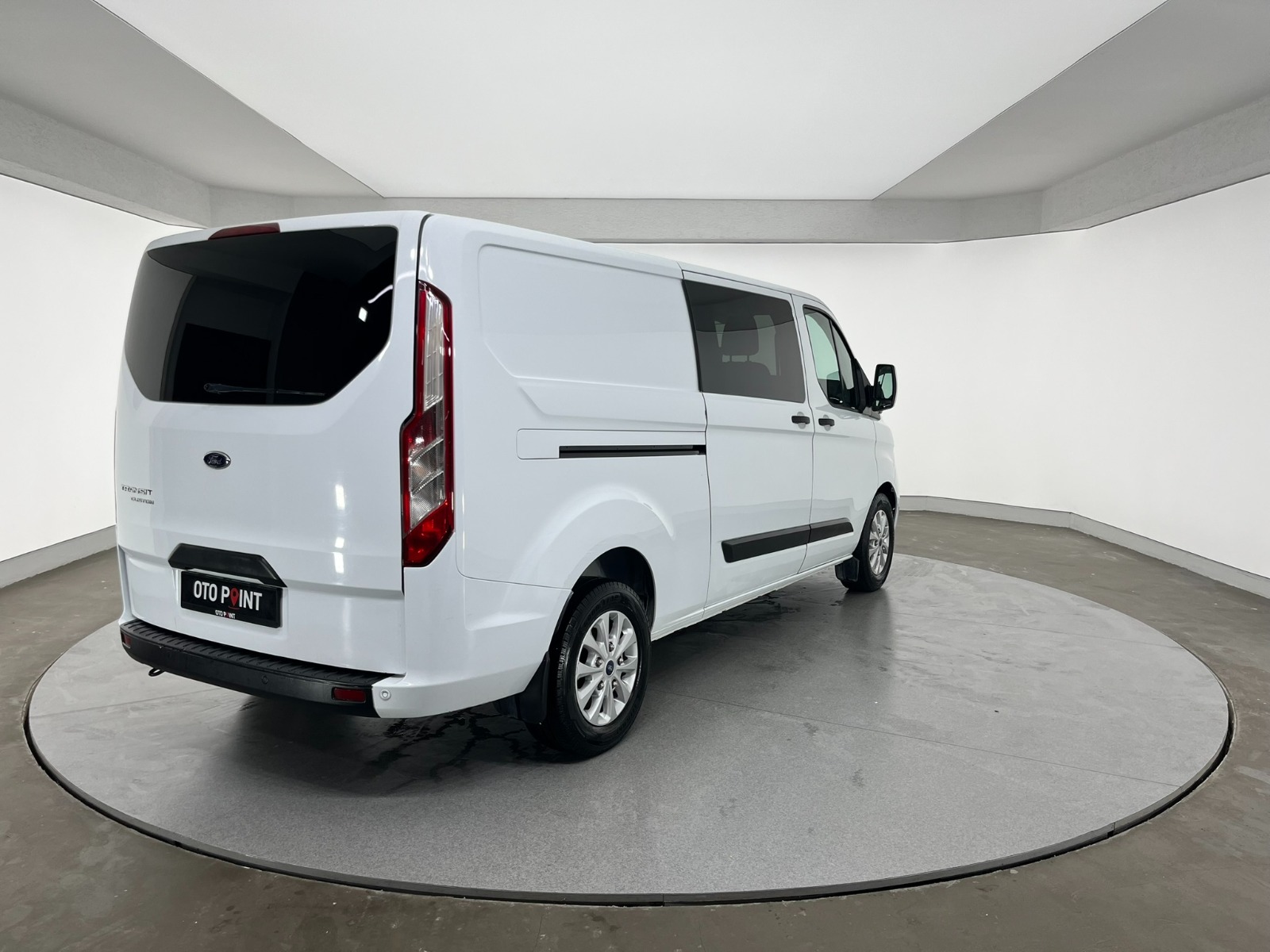 Ford Transit Custom Kombi 2.0 EcoBlue Upgrade 320 L Delux - 2023 - Detay
