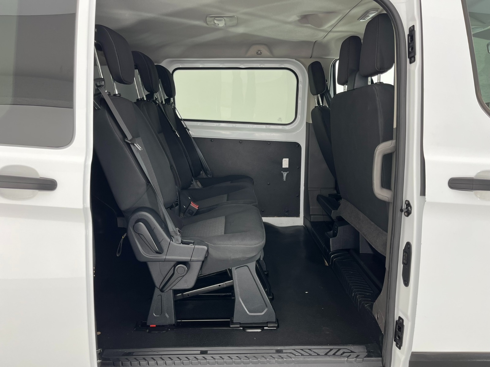 Ford Transit Custom Kombi 2.0 EcoBlue Upgrade 320 L Delux - 2023 - Detay