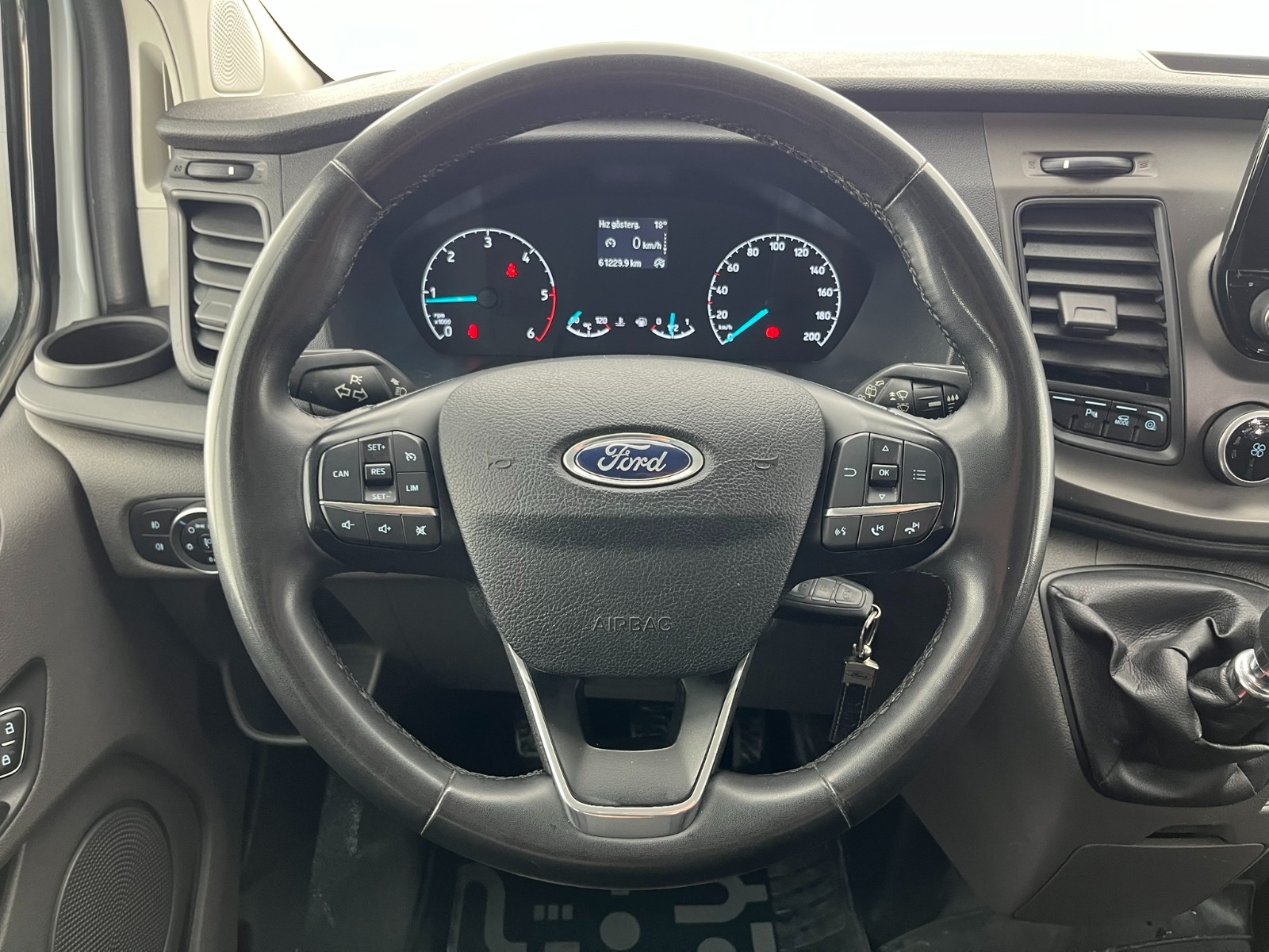 Ford Transit Custom Kombi 2.0 EcoBlue Upgrade 320 L Delux - 2023 - Detay