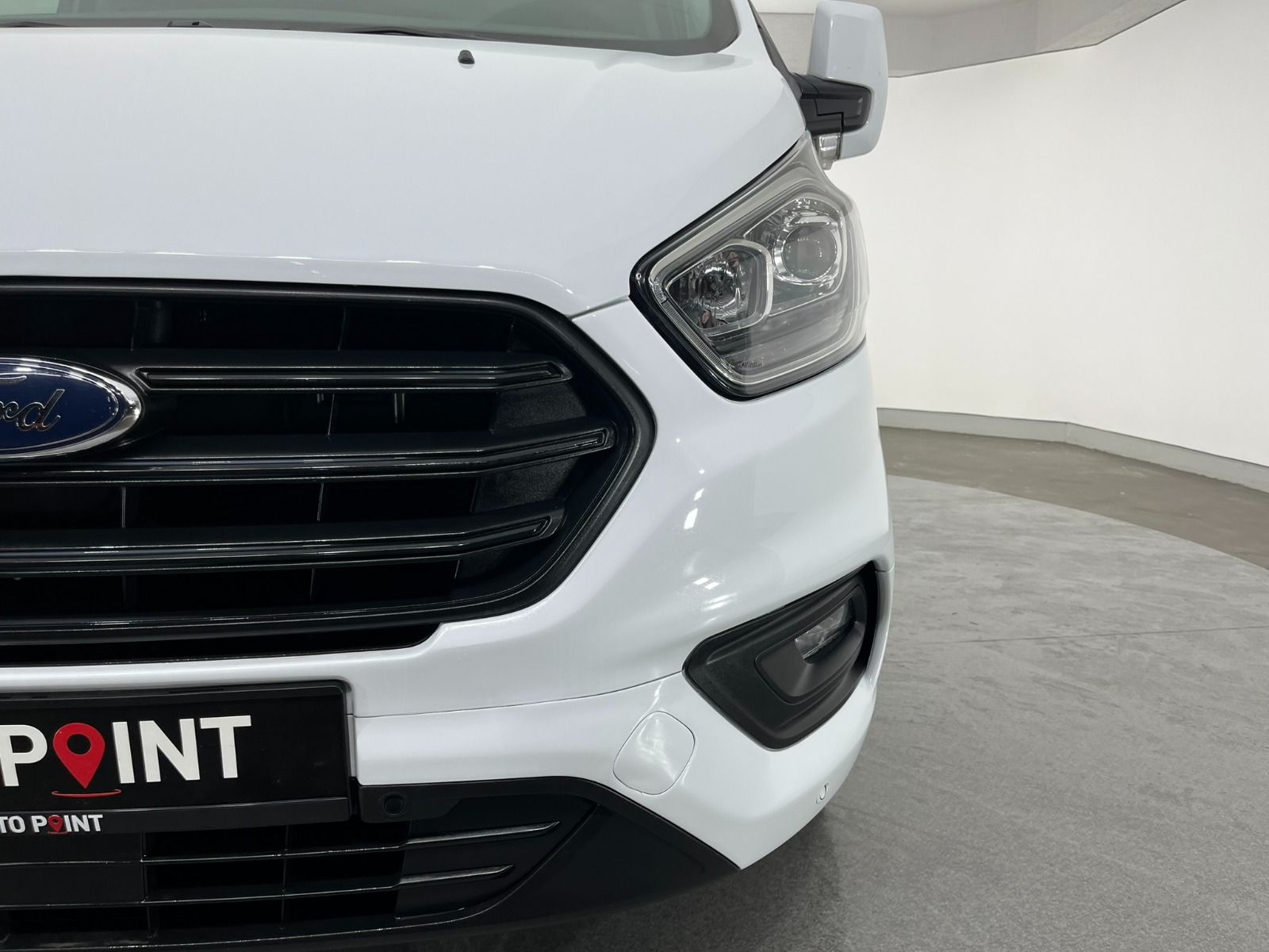 Ford Transit Custom Kombi 2.0 EcoBlue Upgrade 320 L Delux - 2023 - Detay