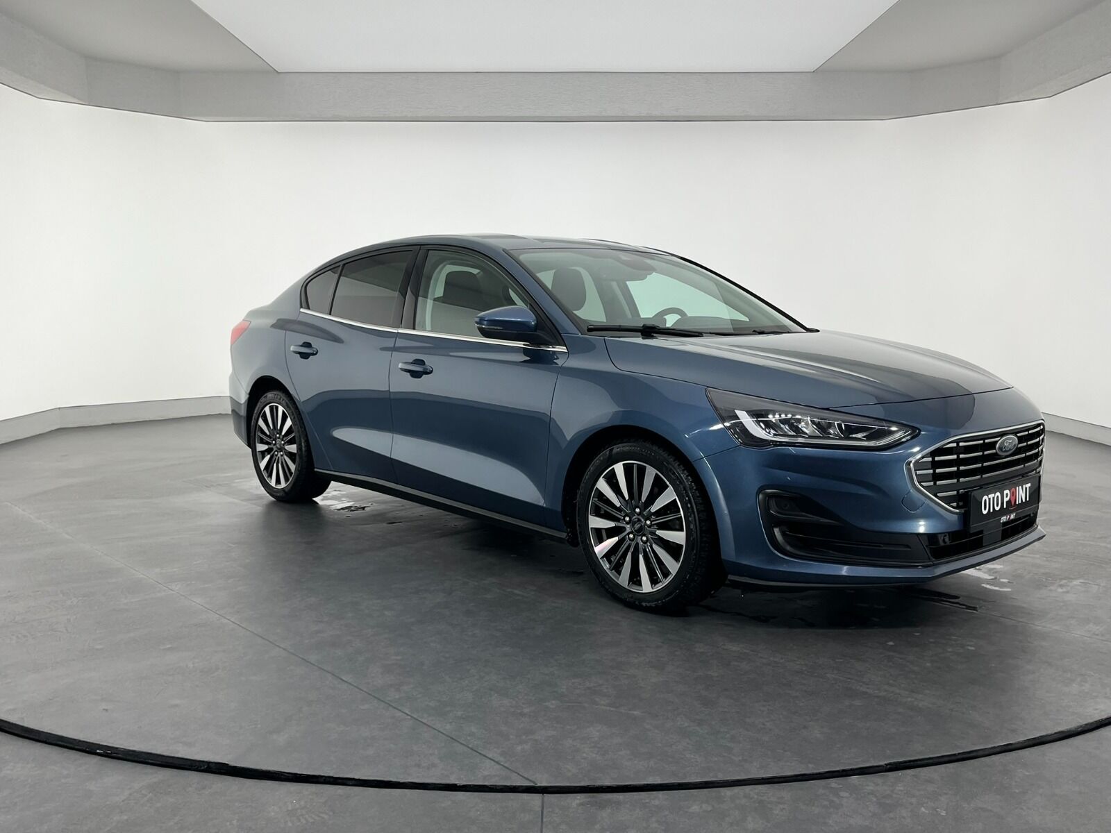 Ford Focus Sedan 1.5 TDCI EcoBlue Titanium X Otomatik - 2023 - Detay