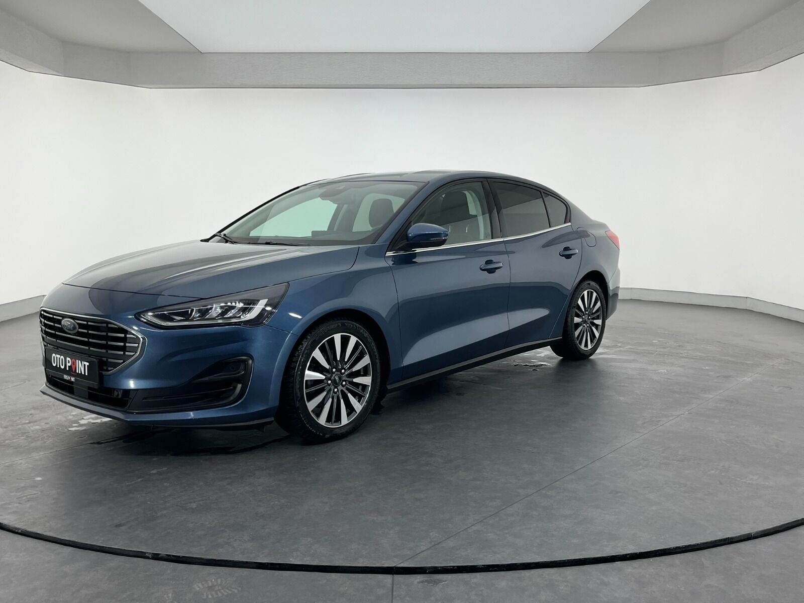 Ford Focus Sedan 1.5 TDCI EcoBlue Titanium X Otomatik - 2023 - Detay