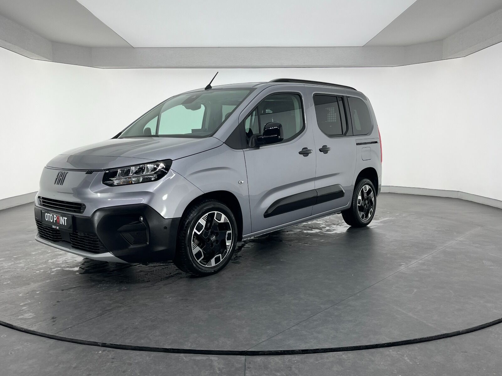 Fiat Doblo Combi 1.5 BlueHDI Premio Plus Otomatik - 2025 - Detay