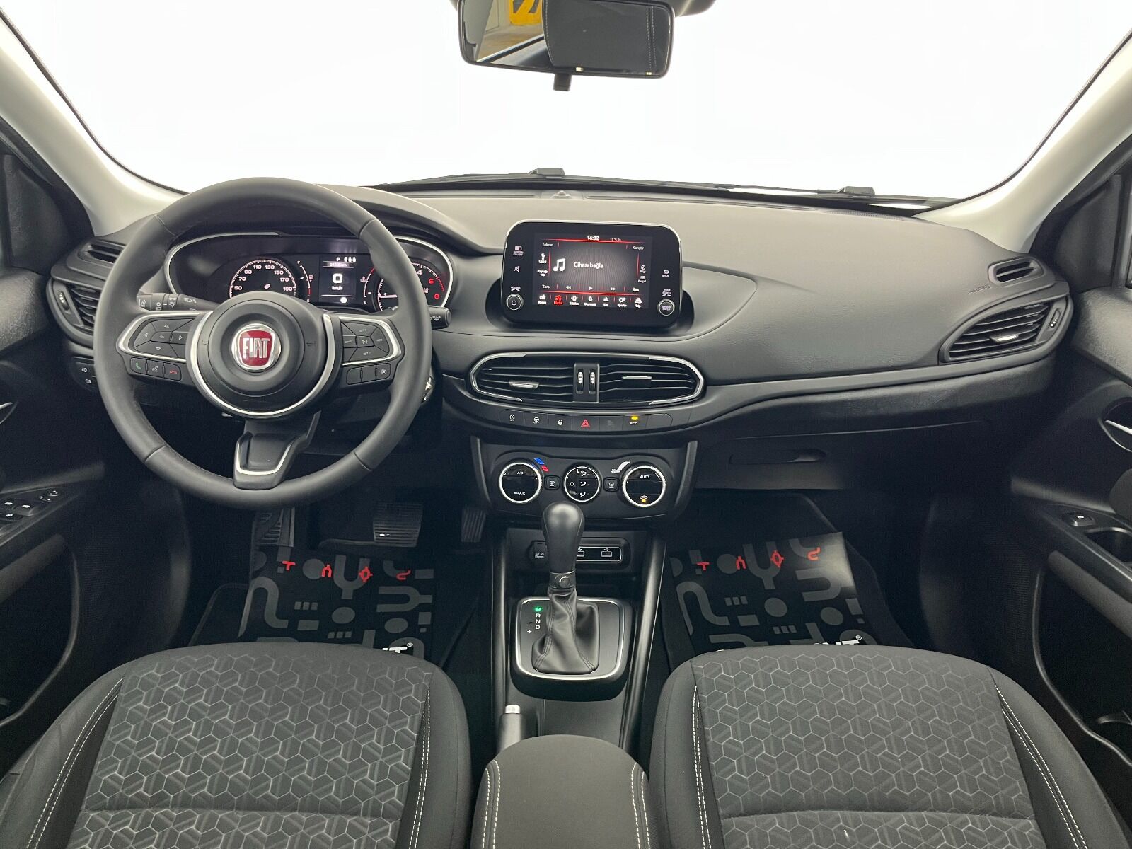 Fiat Egea Cross 1.6 MultiJet Urban GSR Traction+ DCT - 2024 - Detay