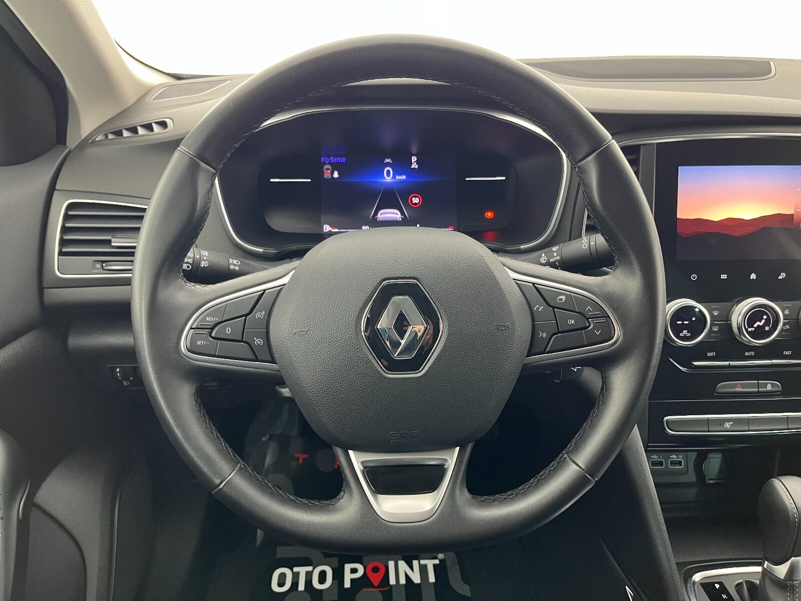 Renault Megane Sedan 1.5 Blue DCI Icon EDC - 2024 - Detay