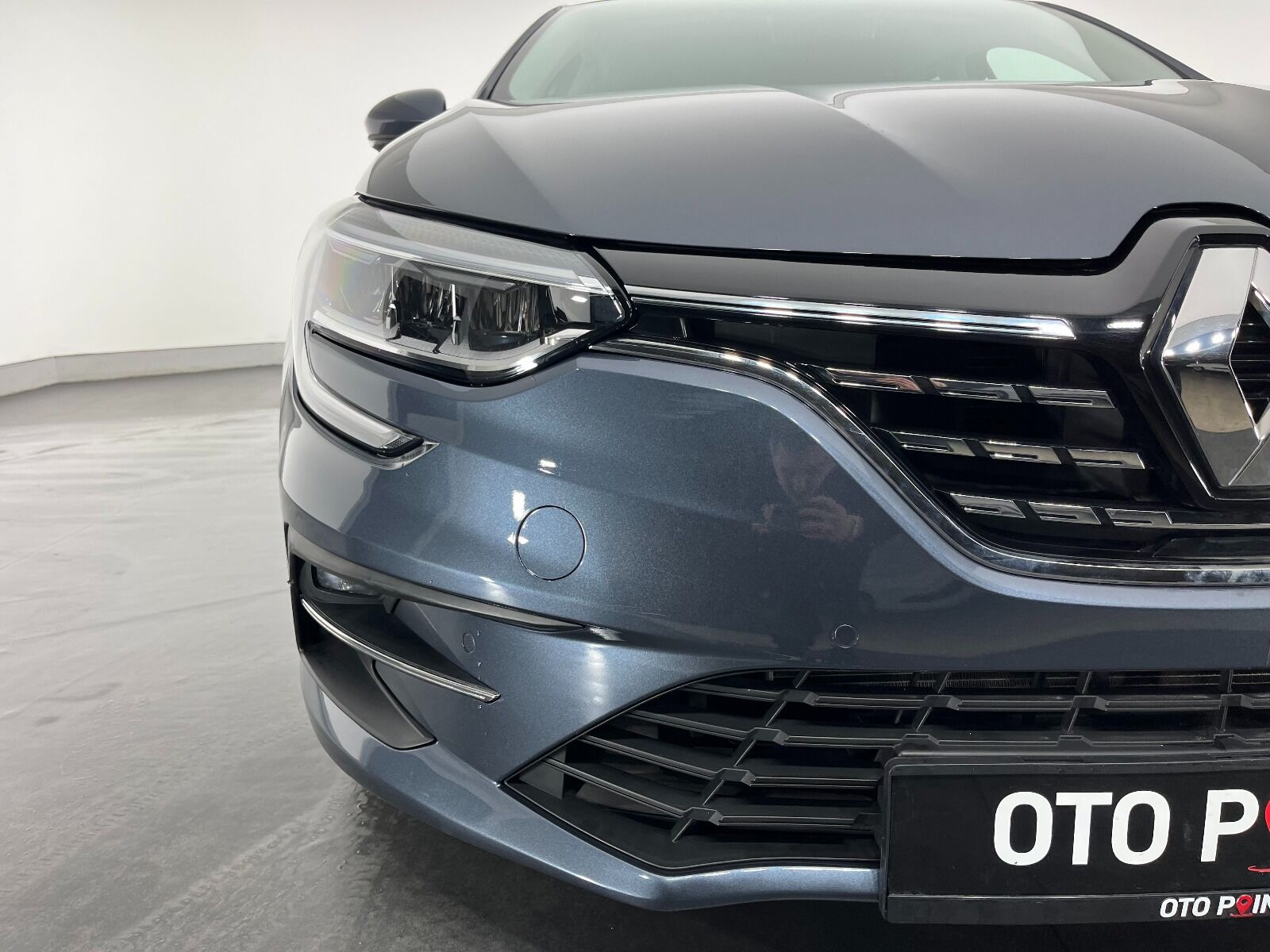 Renault Megane Sedan 1.5 Blue DCI Icon EDC - 2024 - Detay